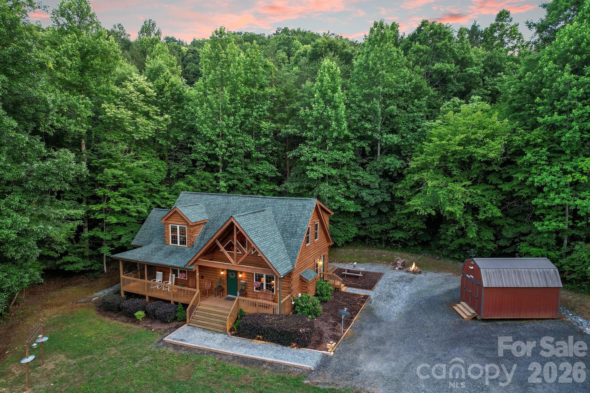 124 Small Creek Drive Property Photo 1