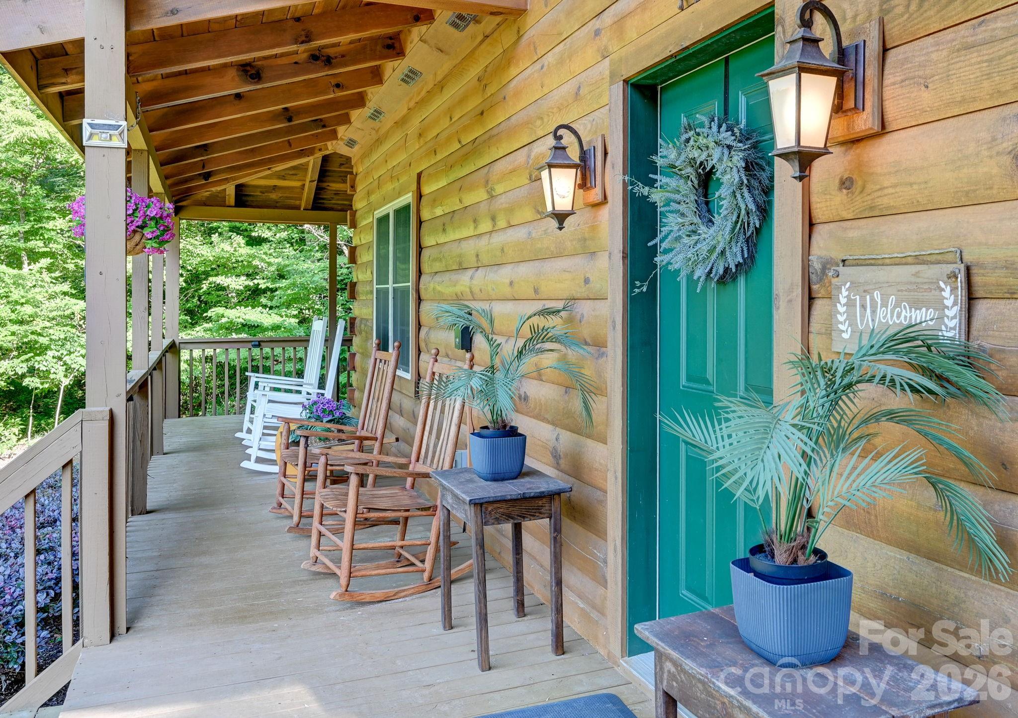 124 Small Creek Drive Property Photo 4