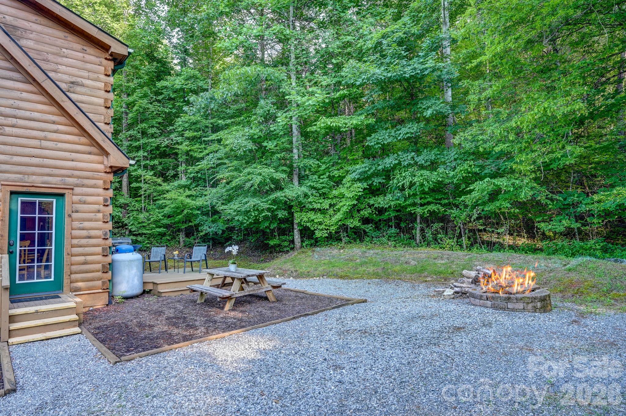 124 Small Creek Drive Property Photo 34