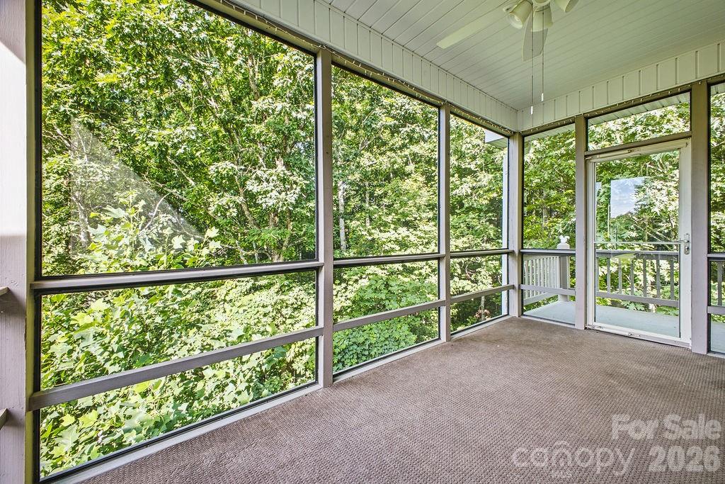 2204 E Cumming Woods Lane Property Photo 15