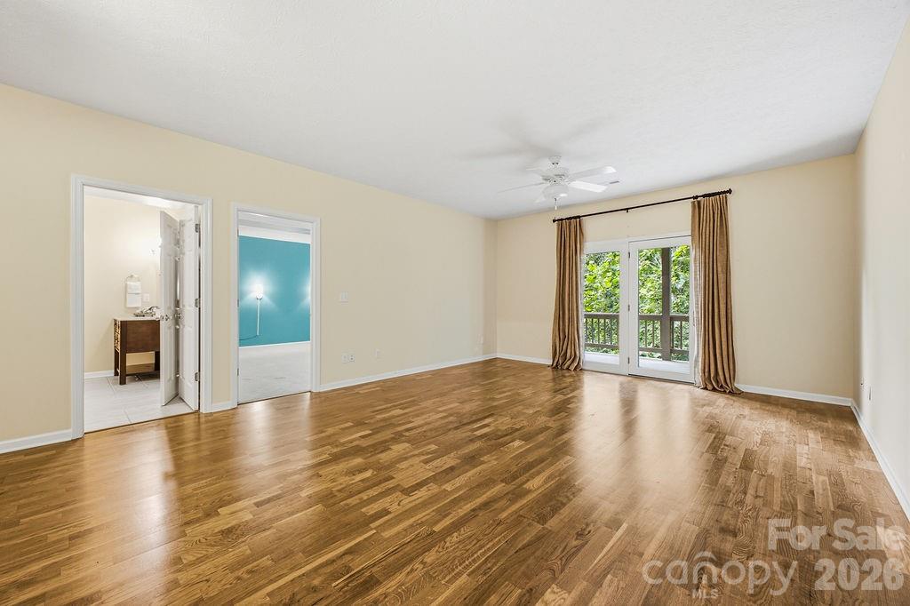 2204 E Cumming Woods Lane Property Photo 27