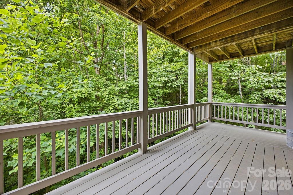 2204 E Cumming Woods Lane Property Photo 29