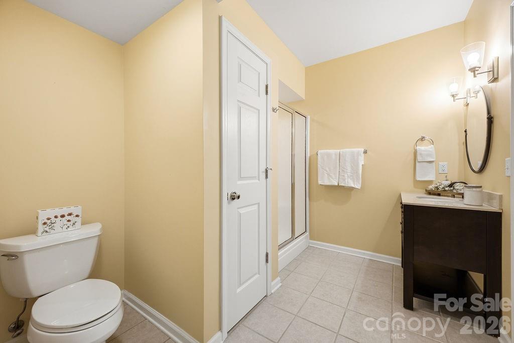 2204 E Cumming Woods Lane Property Photo 33