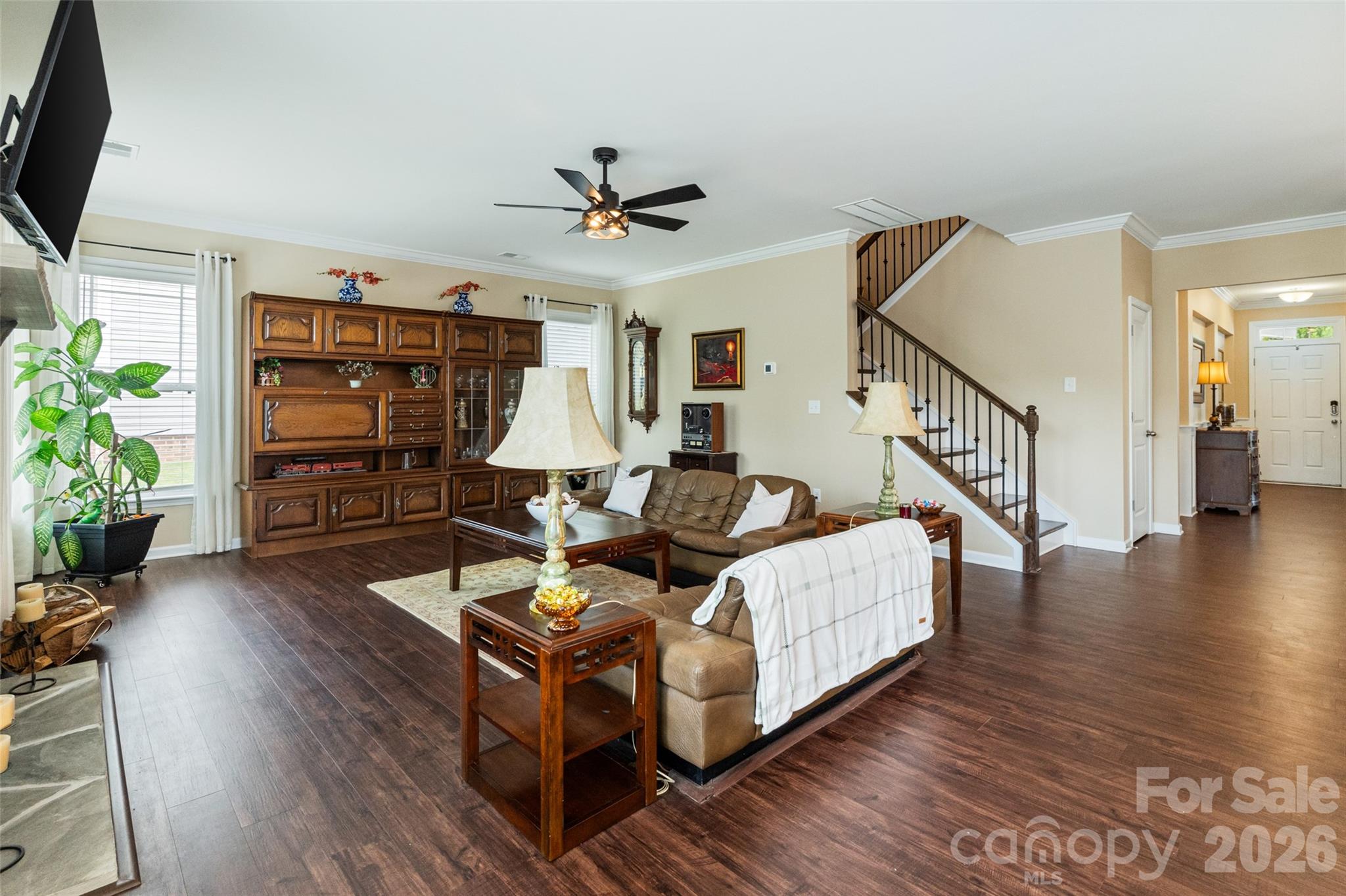 6008 Britannia Boulevard Property Photo 9