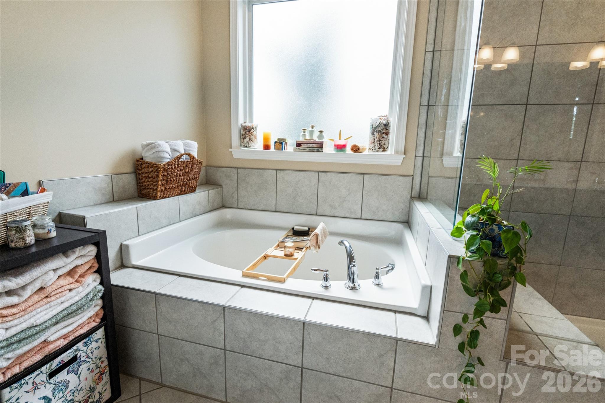 6008 Britannia Boulevard Property Photo 29