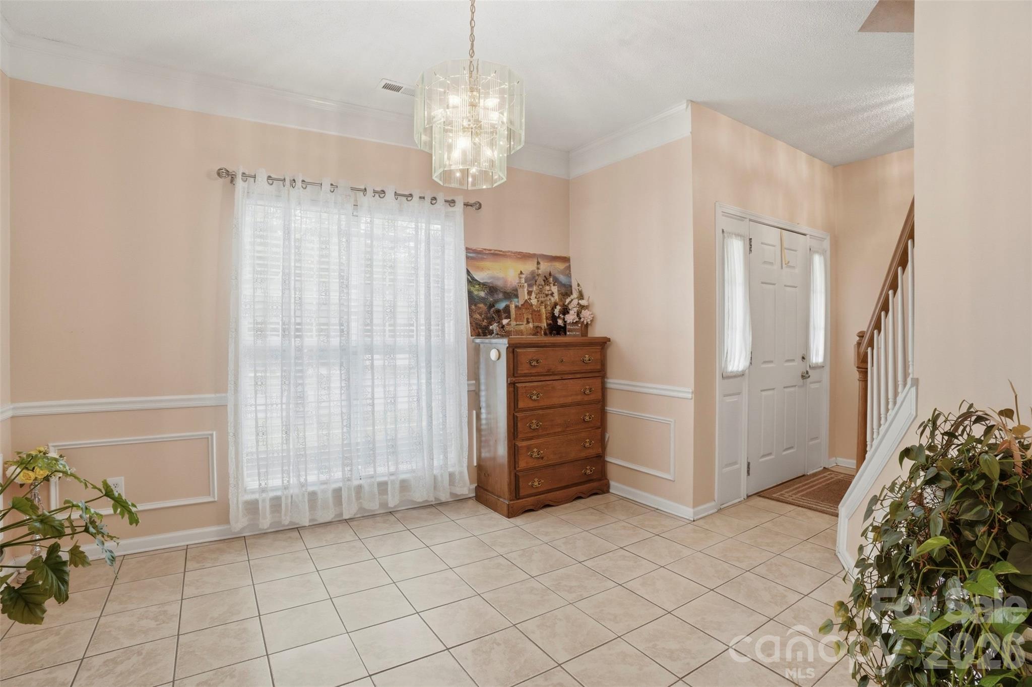 5619 Hedgecrest Place Property Photo 5
