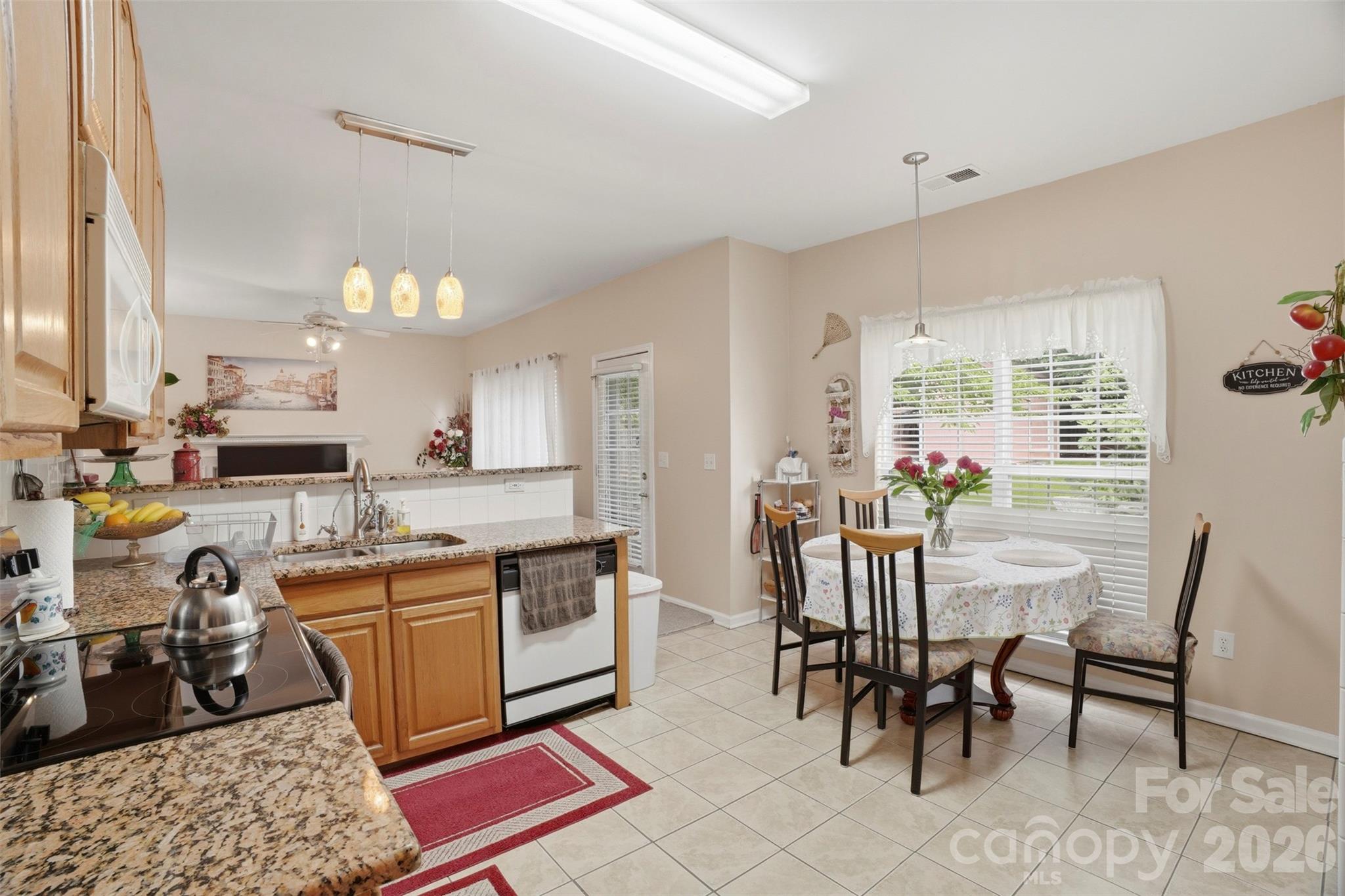 5619 Hedgecrest Place Property Photo 13