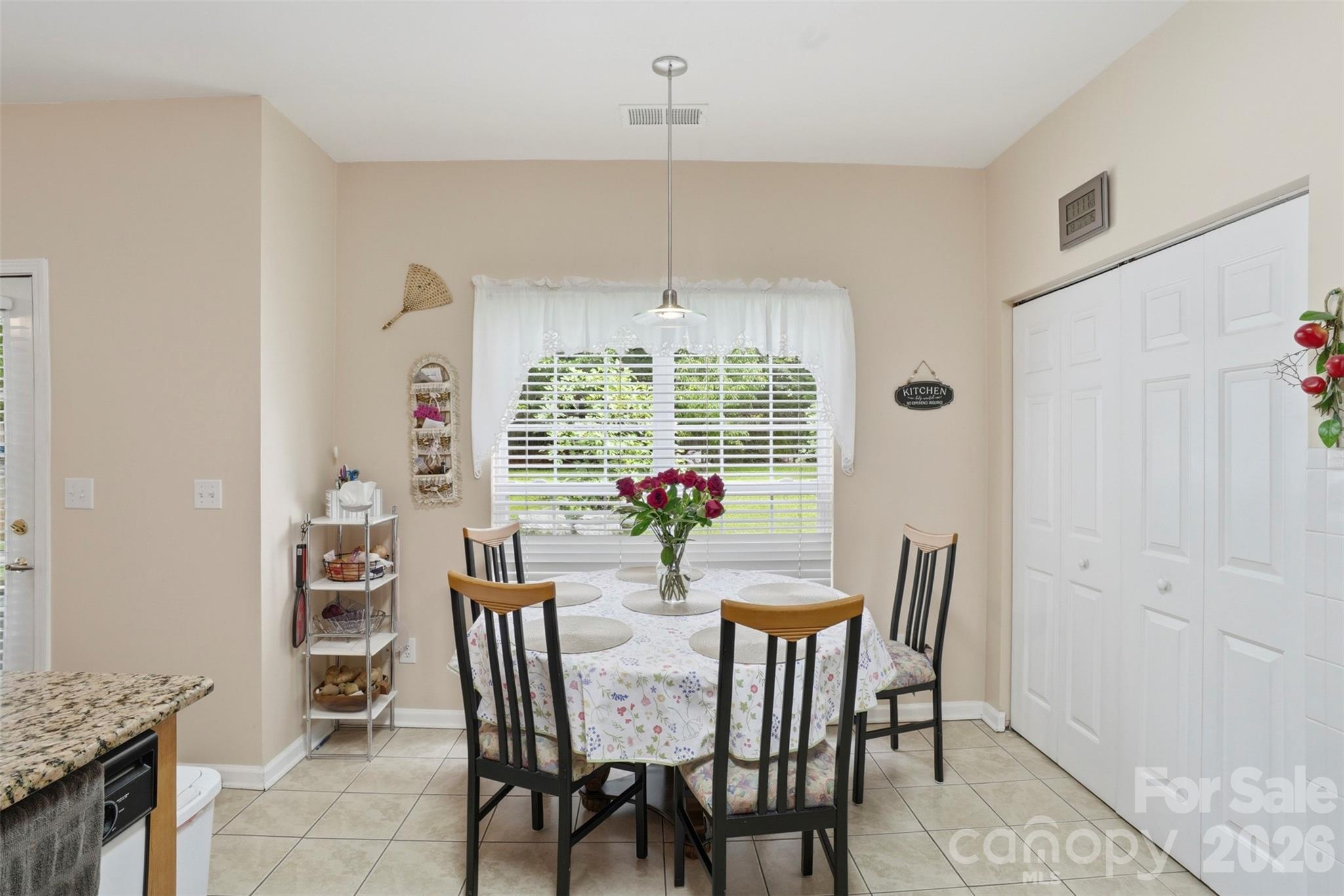 5619 Hedgecrest Place Property Photo 14