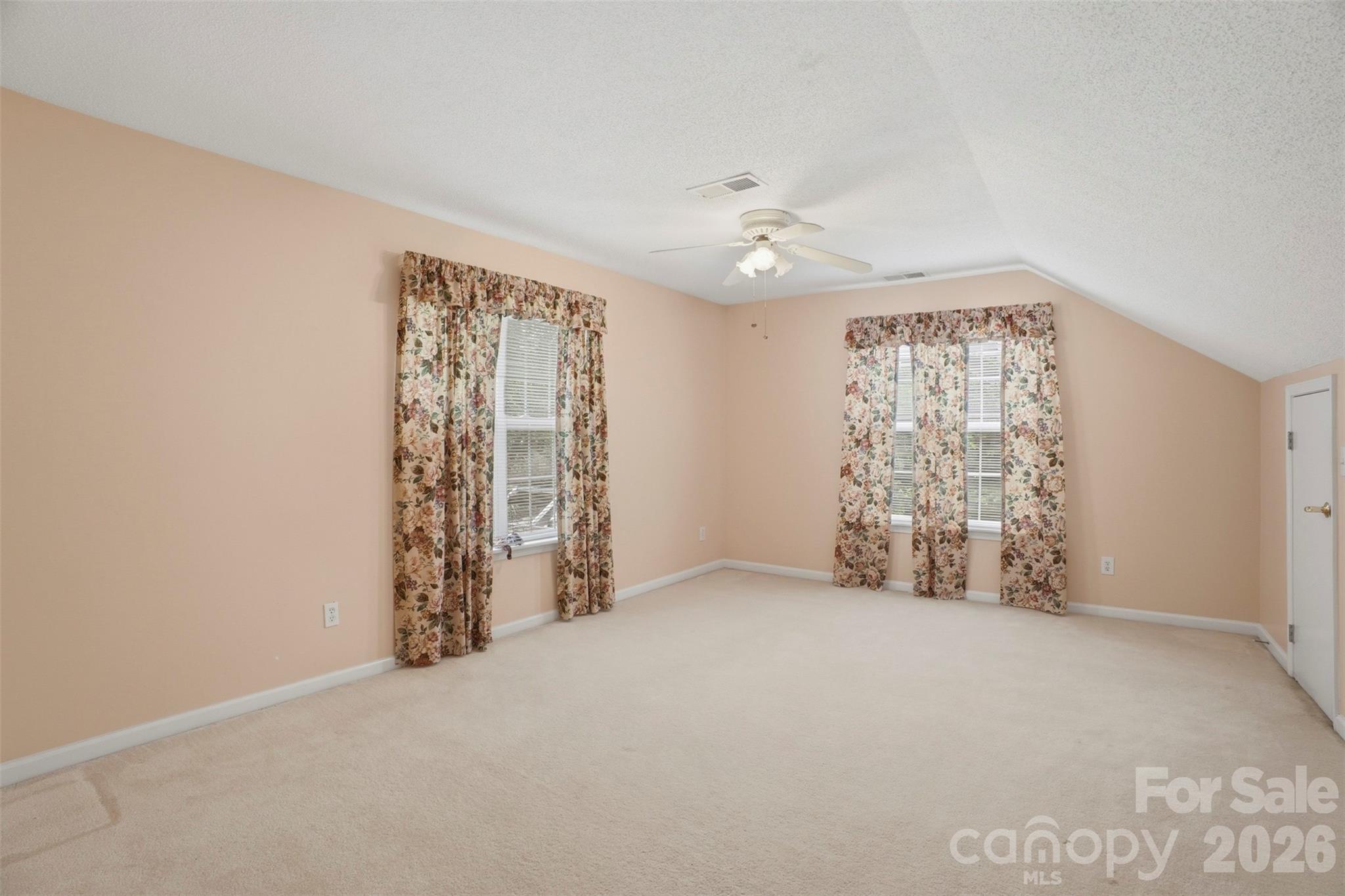 5619 Hedgecrest Place Property Photo 27
