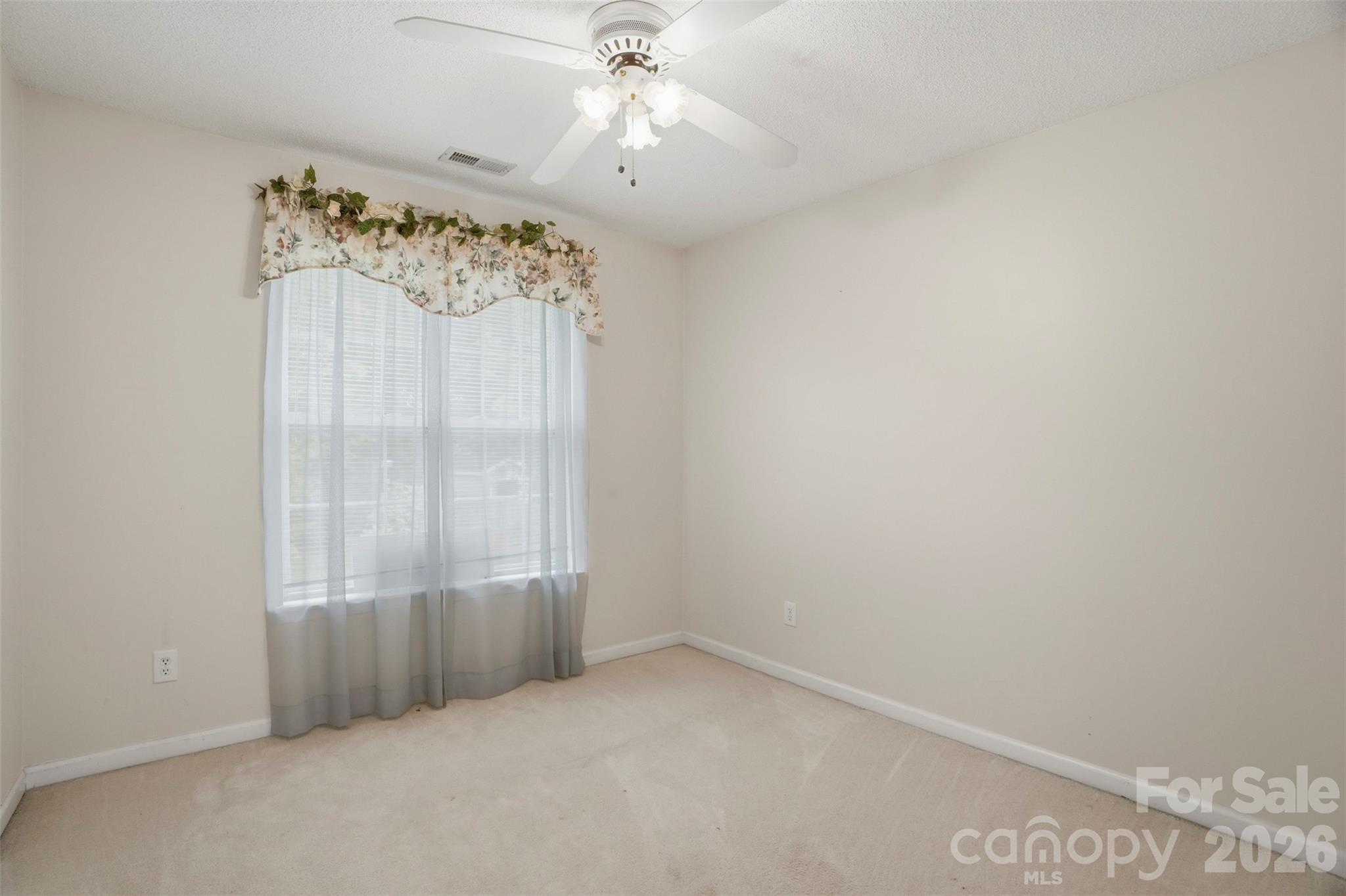 5619 Hedgecrest Place Property Photo 32