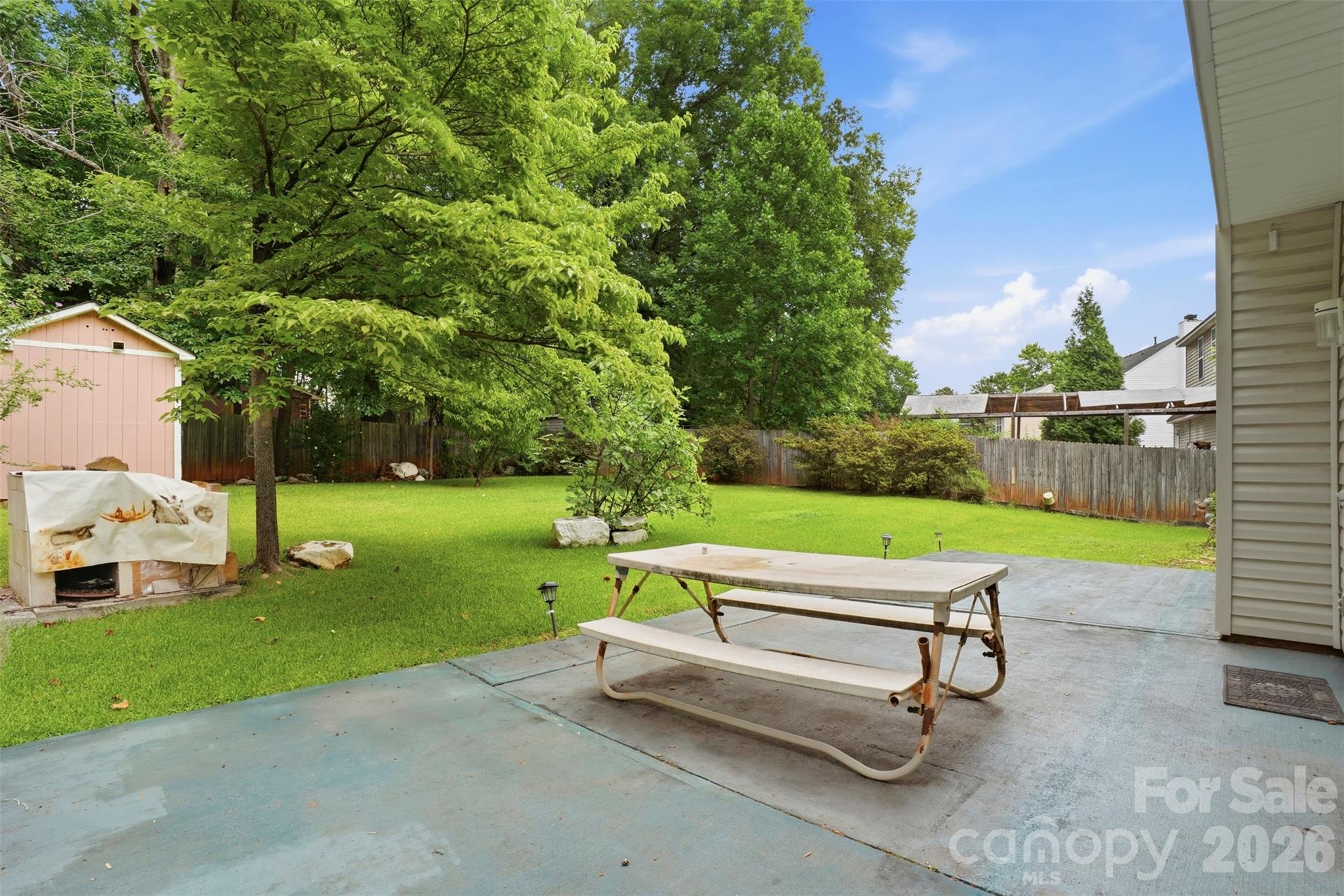 5619 Hedgecrest Place Property Photo 34