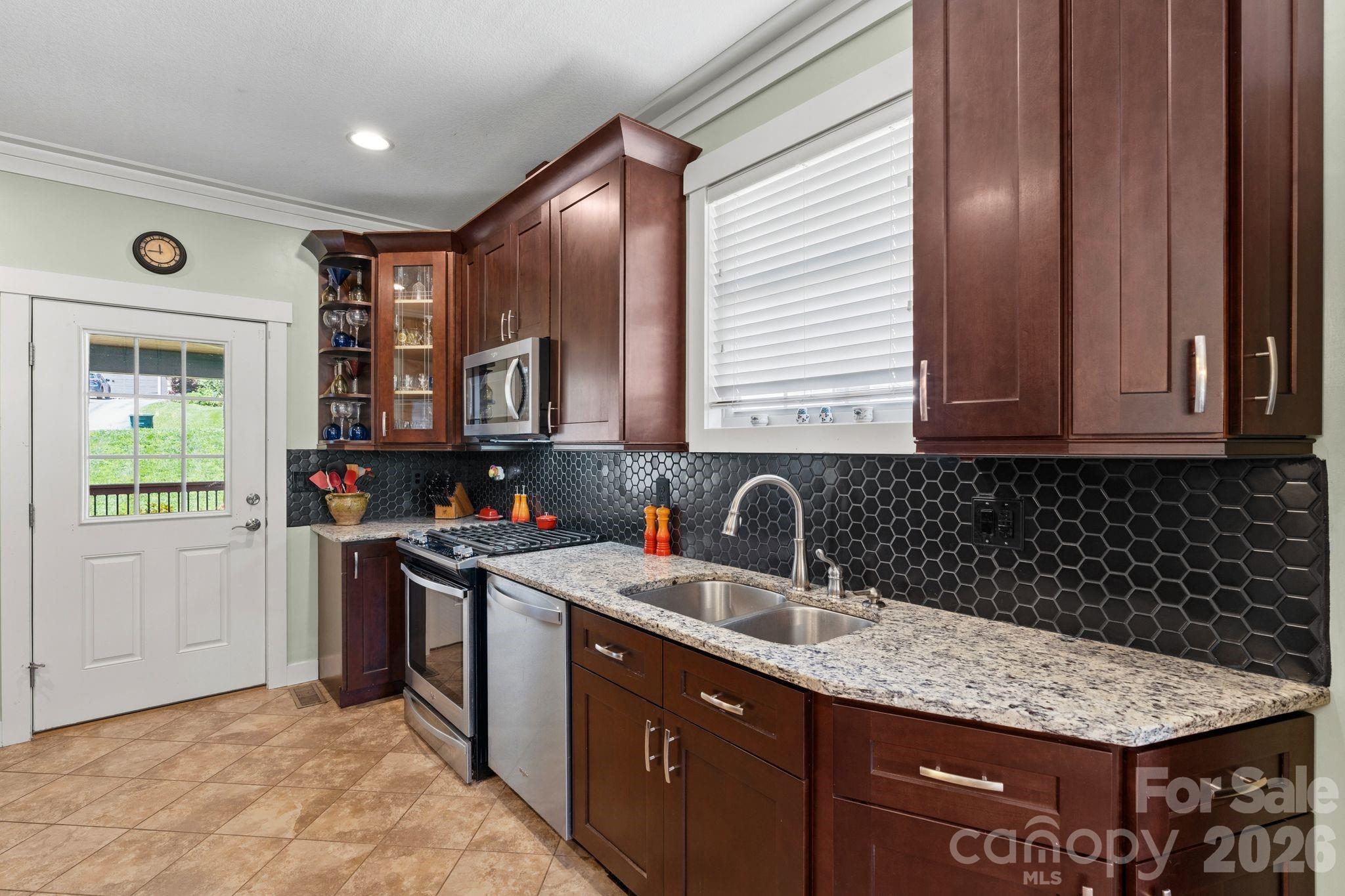 36 Copper Mill Court Property Photo 14