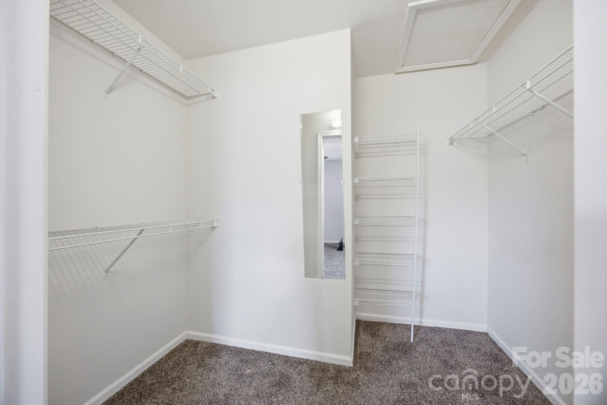 4010 Town Center Road Property Photo 8
