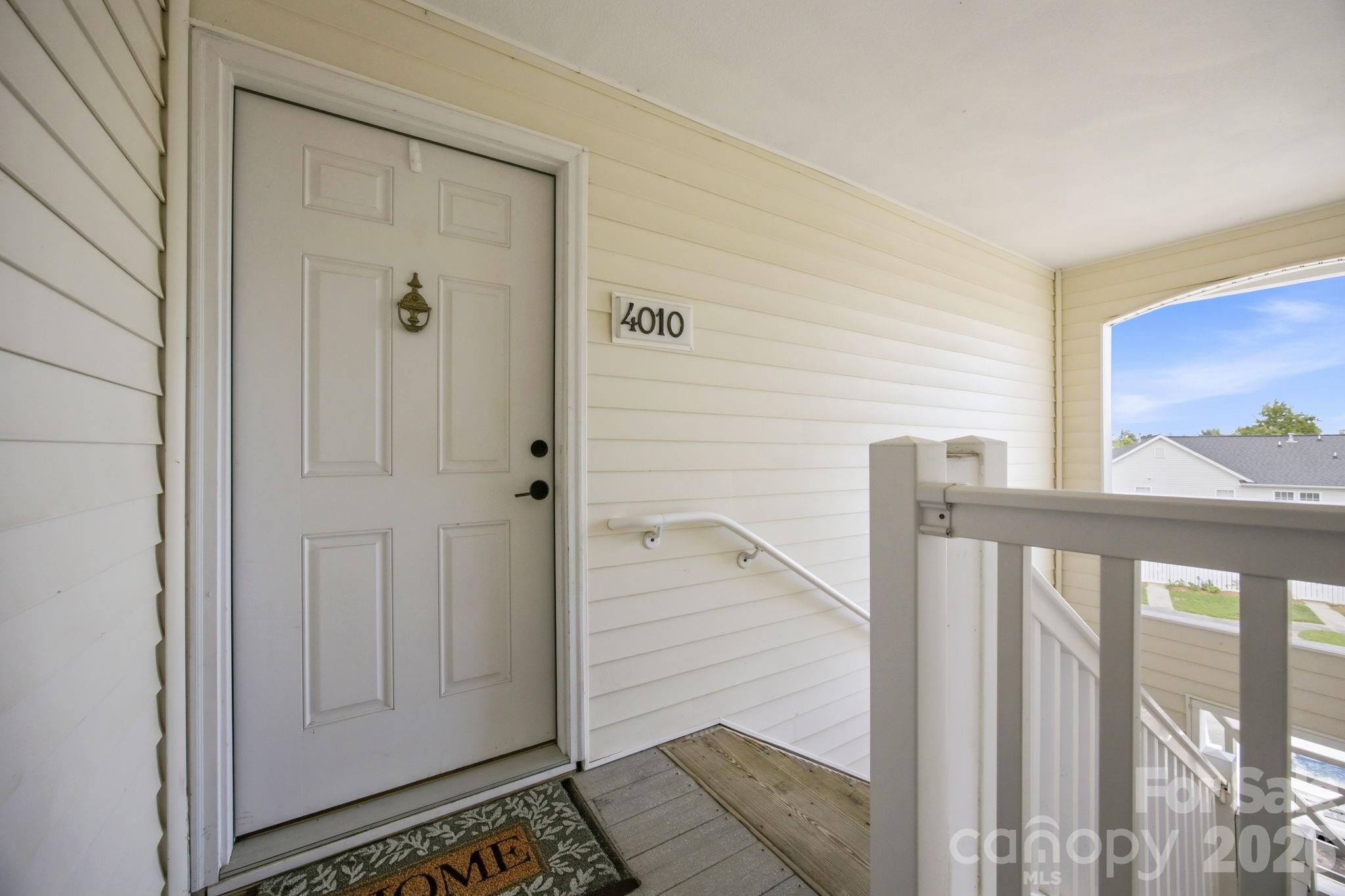 4010 Town Center Road Property Photo 15