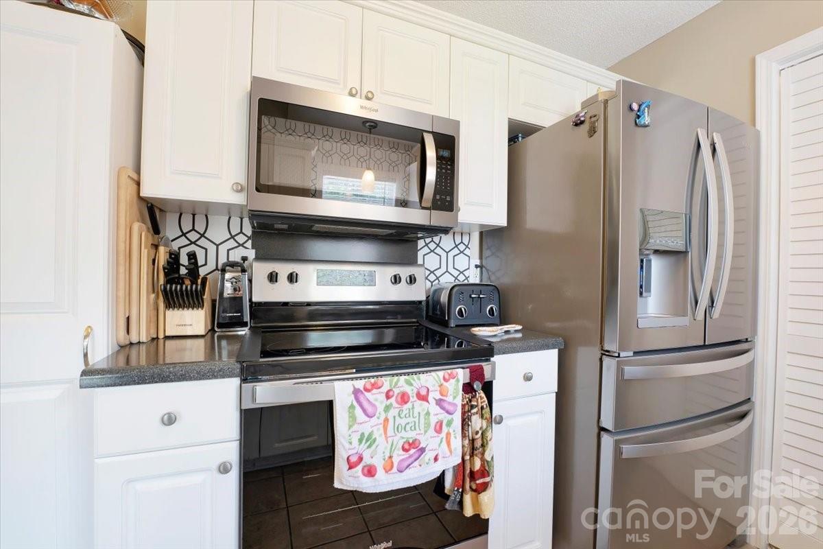 4165 Thomas Sam Drive Property Photo 11