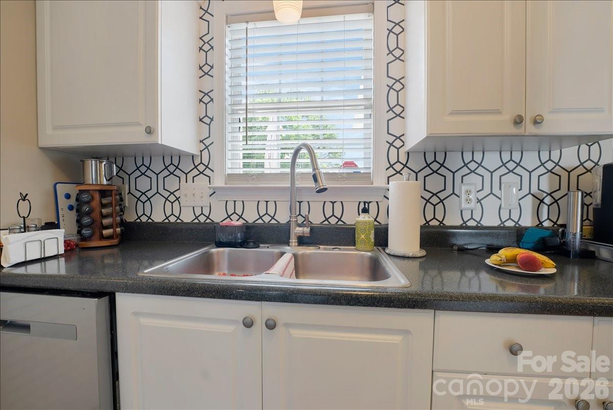 4165 Thomas Sam Drive Property Photo 12