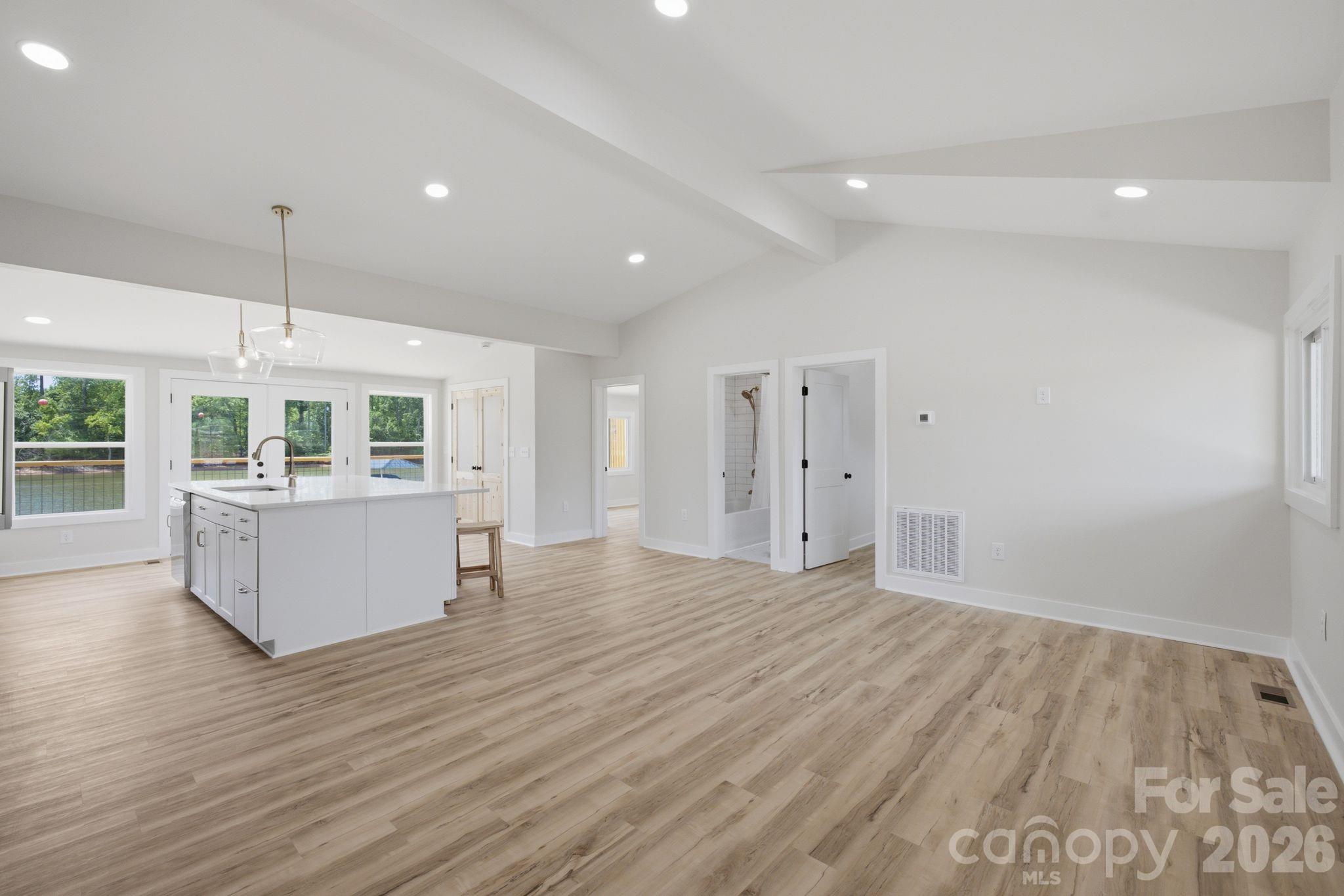 2516 Riverview Road Property Photo 14