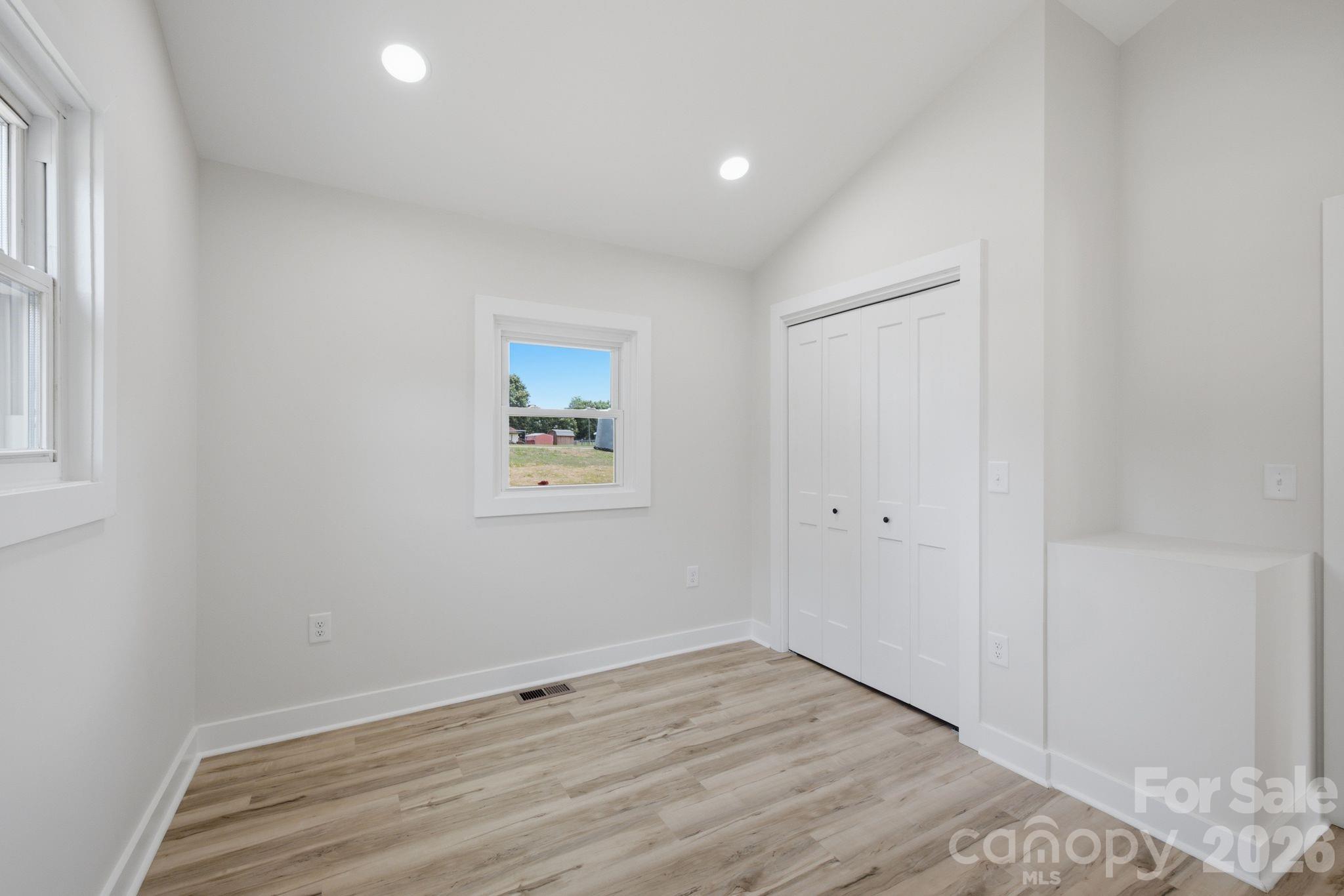 2516 Riverview Road Property Photo 16
