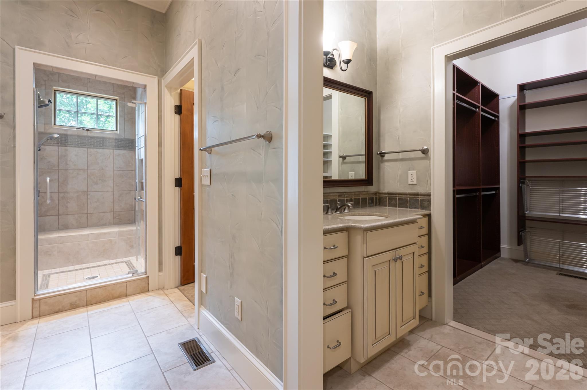 1116 Perch Fly Court Property Photo 25