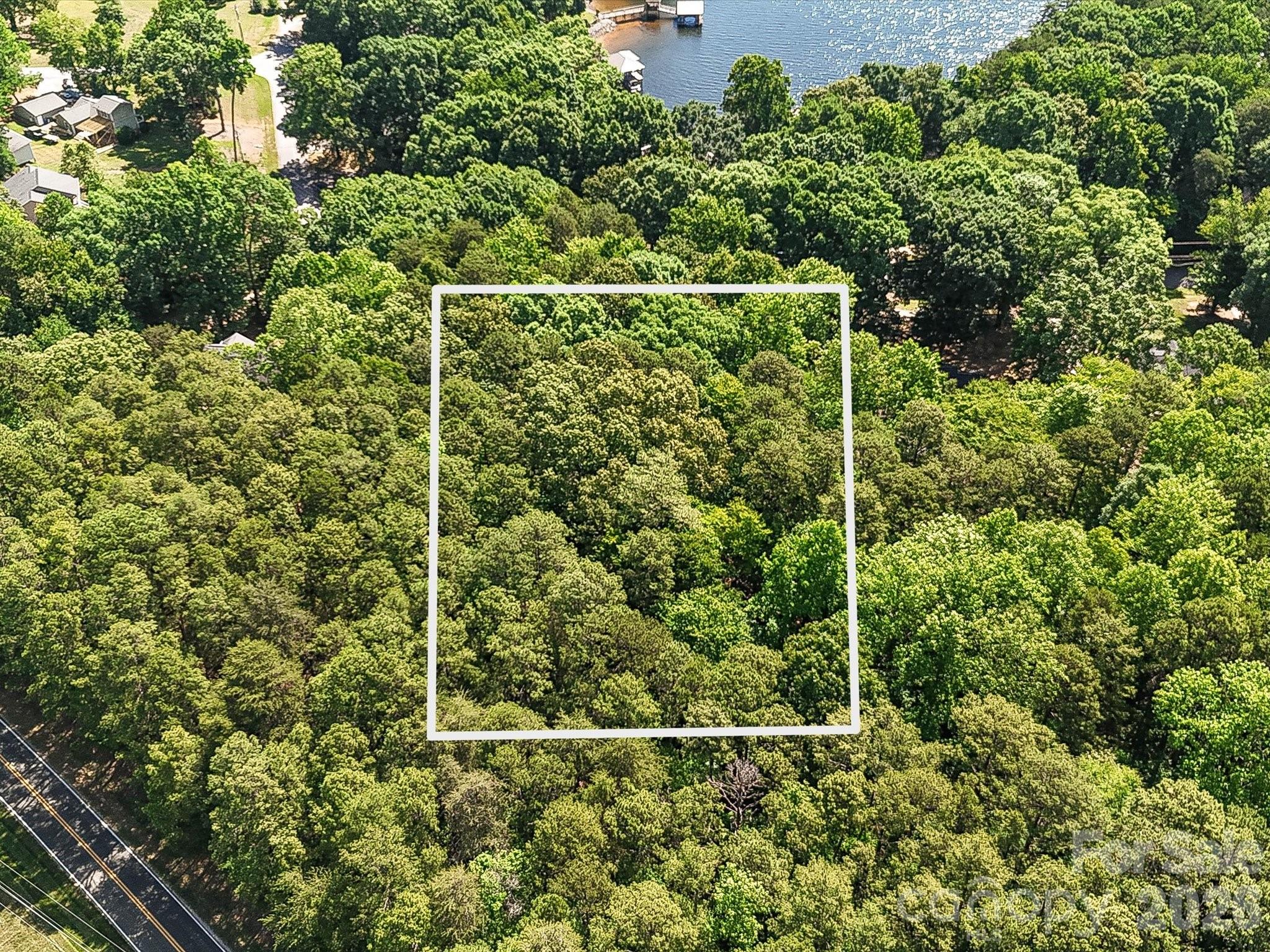 8793 Peninsula Drive Property Photo 4