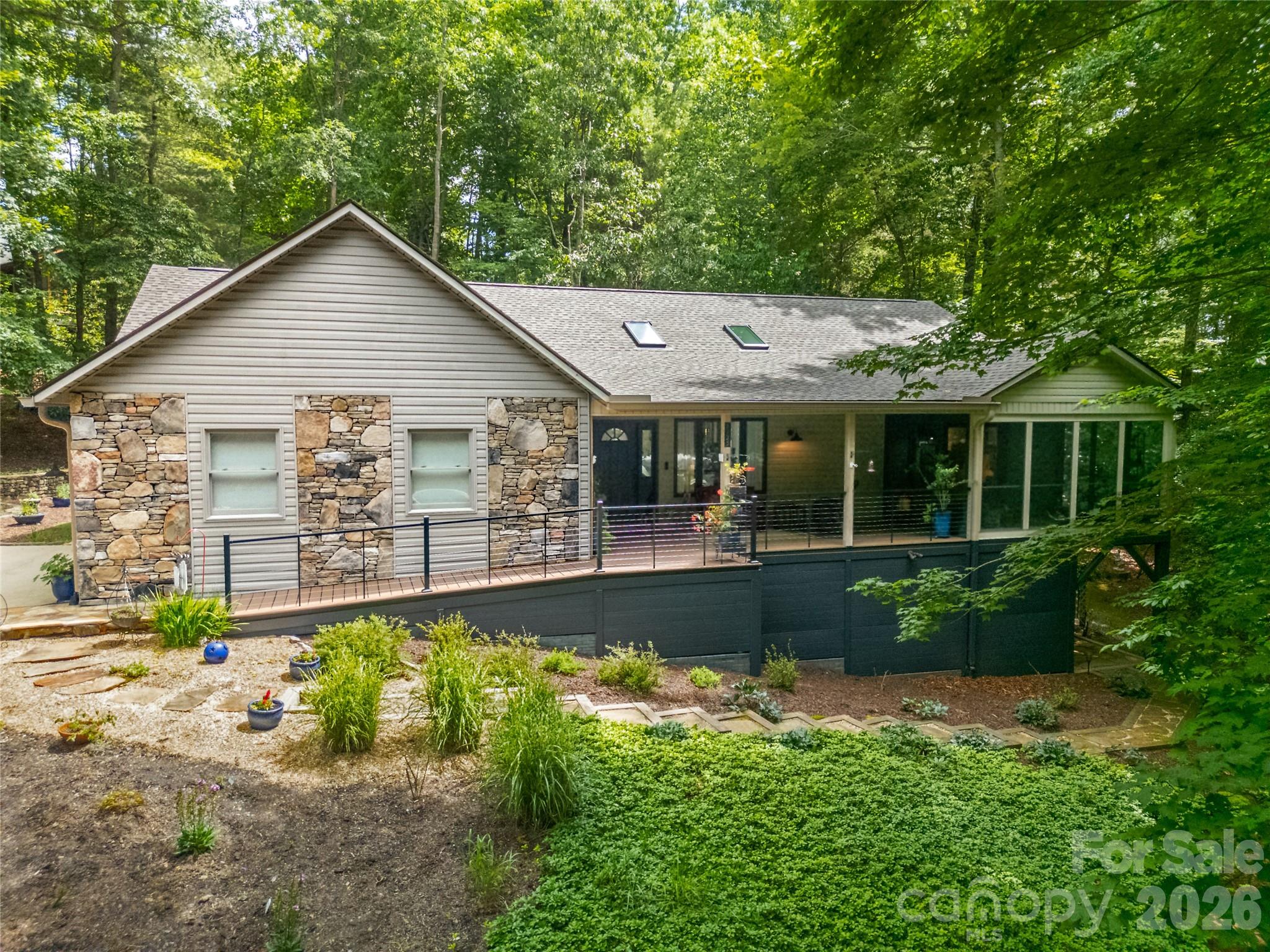 3125 Connestee Trail Property Photo 3