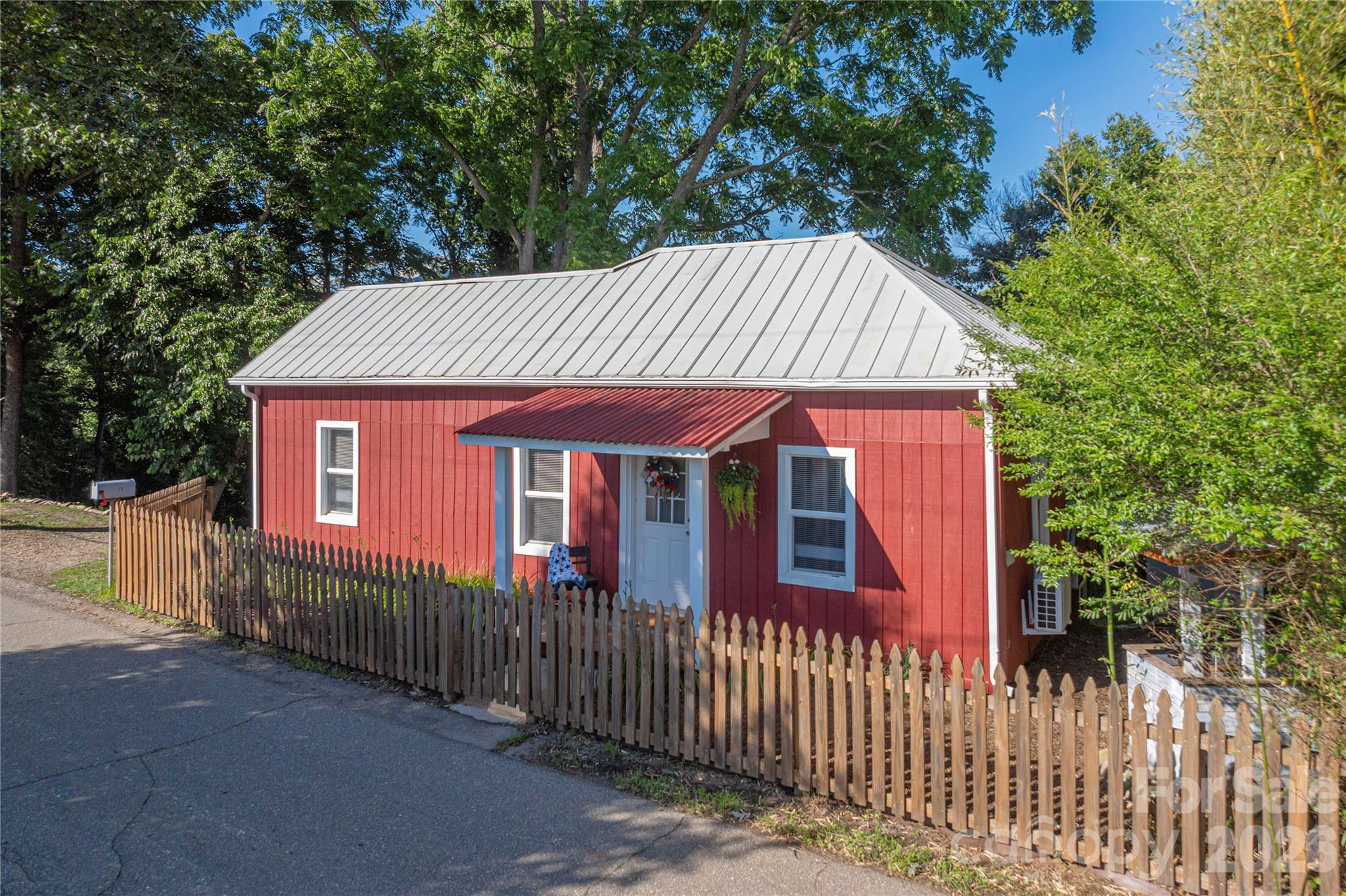 261 Star Ridge Road Property Photo 1