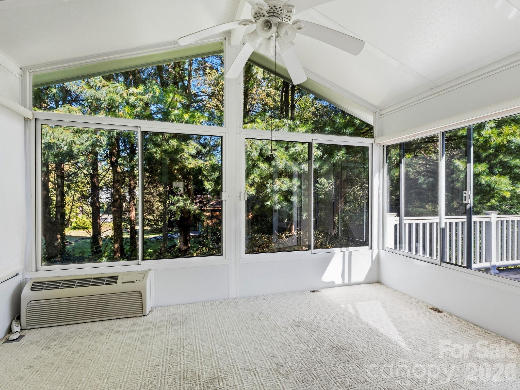 286 Charlestown Drive Property Photo 14