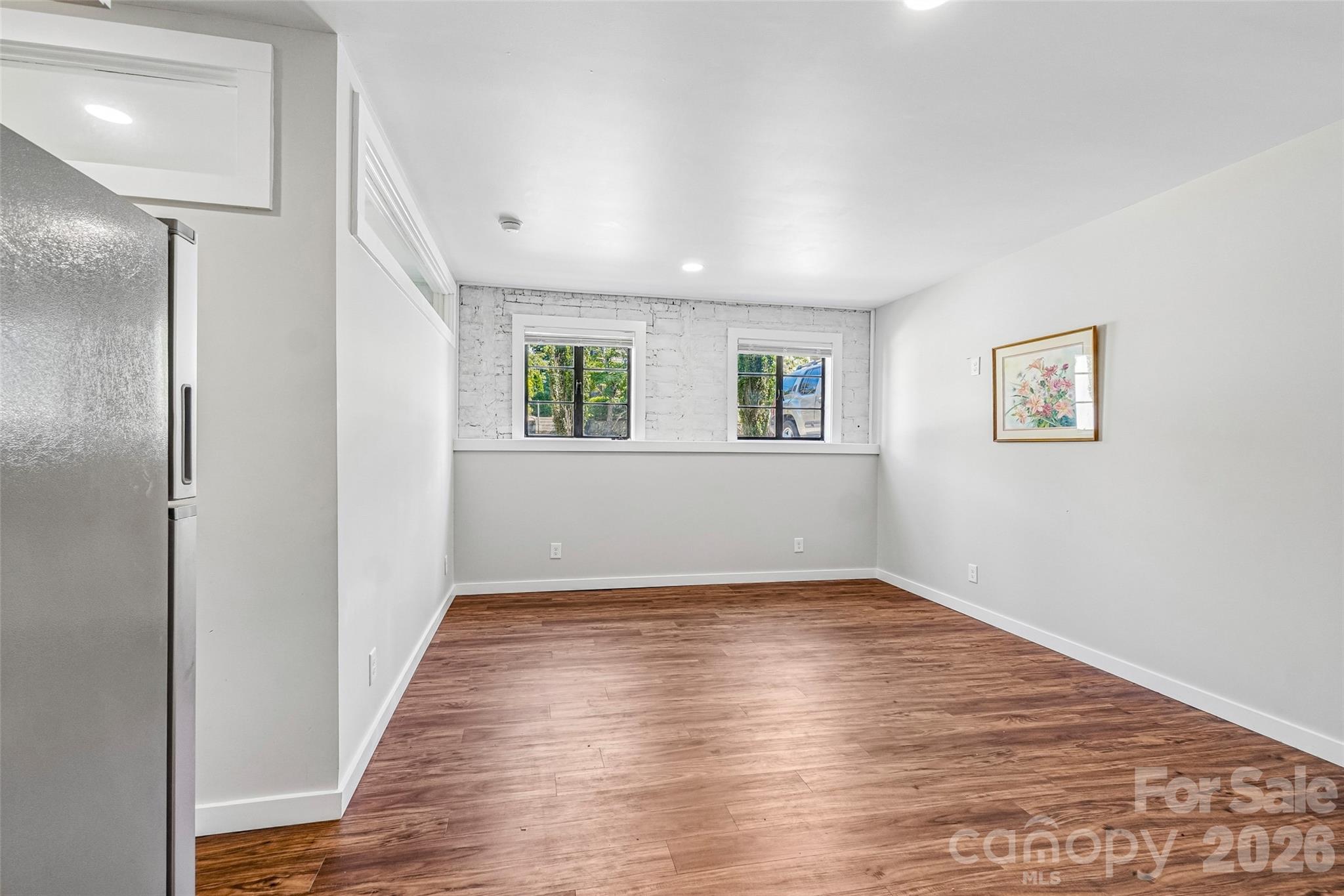 161 Melrose Avenue 5 Property Photo 7