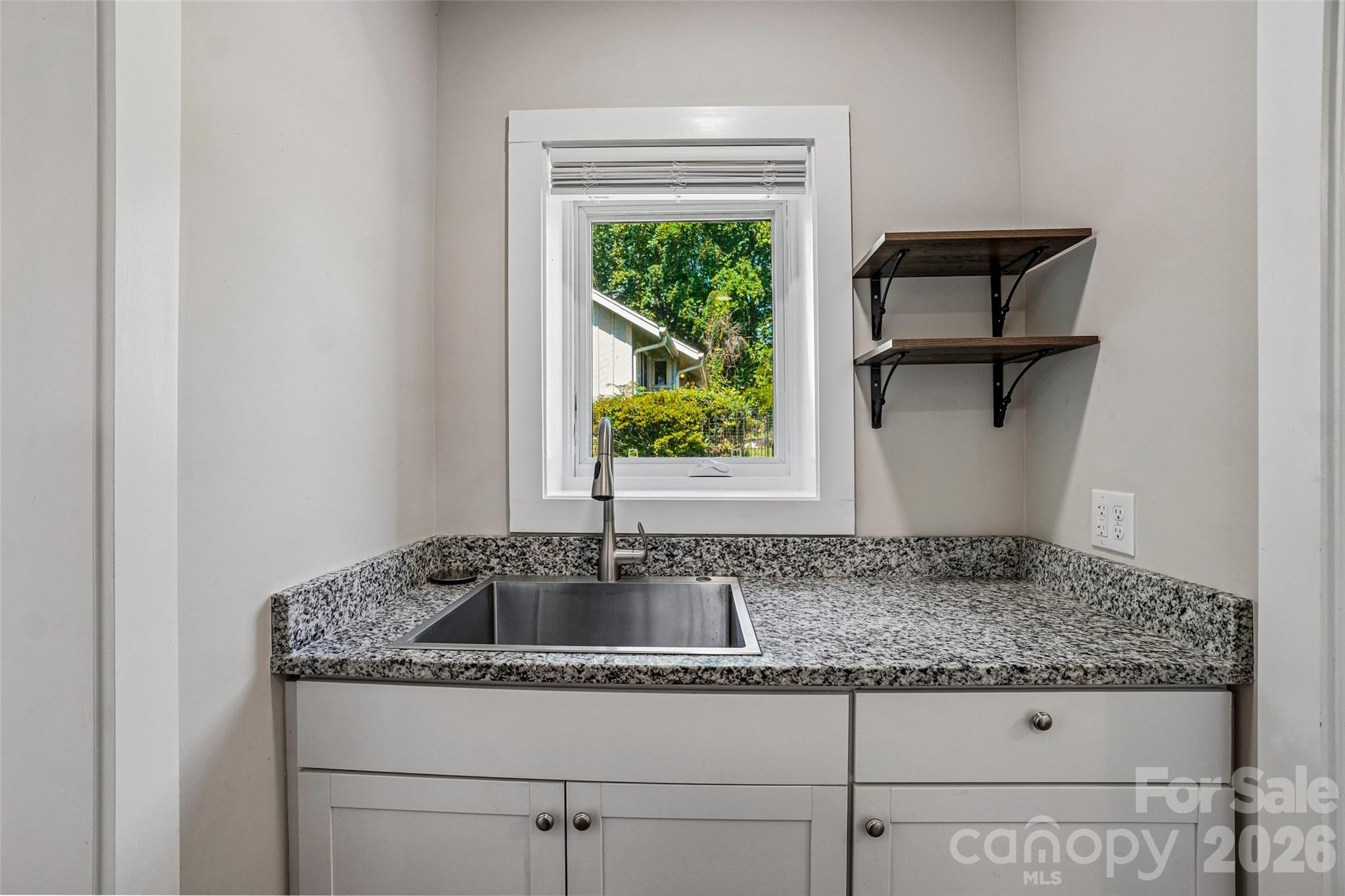 161 Melrose Avenue 5 Property Photo 14
