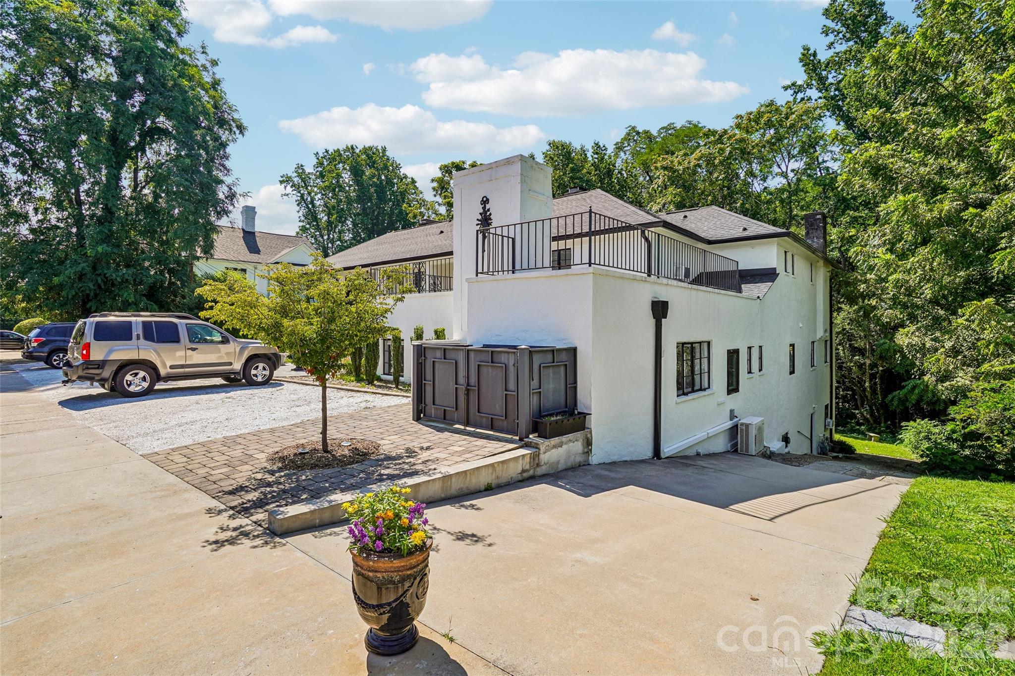 161 Melrose Avenue 5 Property Photo 24