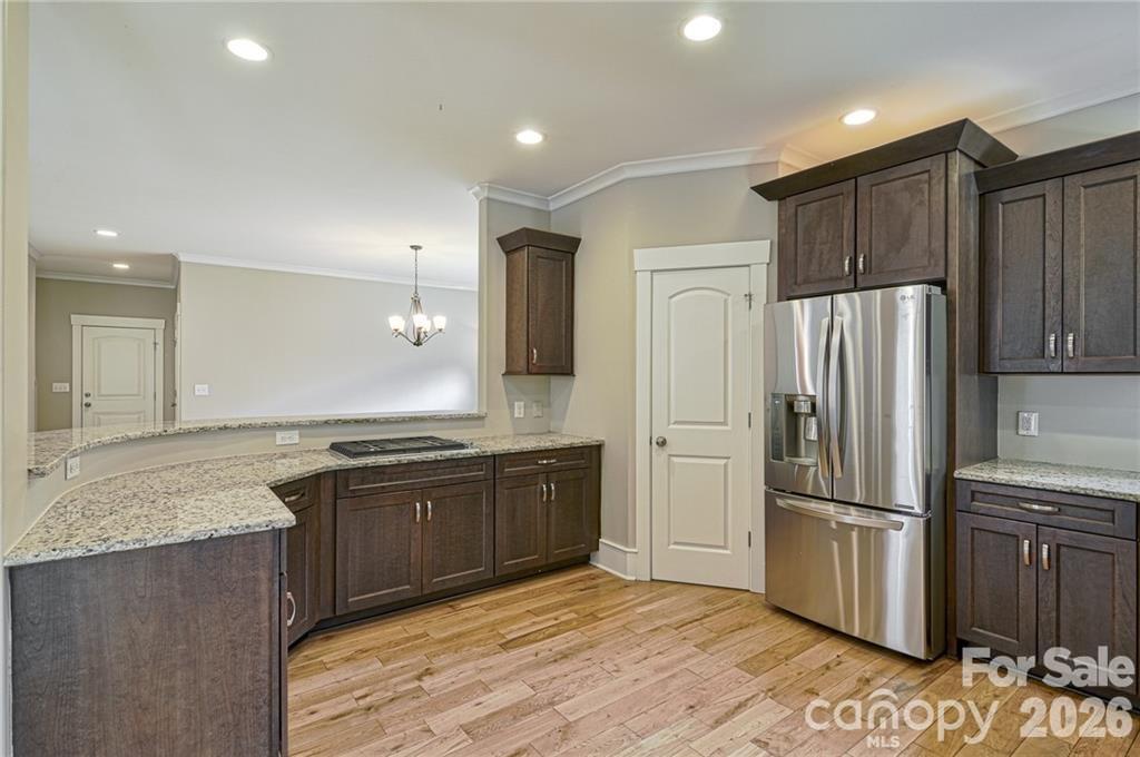 10136 Fairlea Drive Property Photo 10