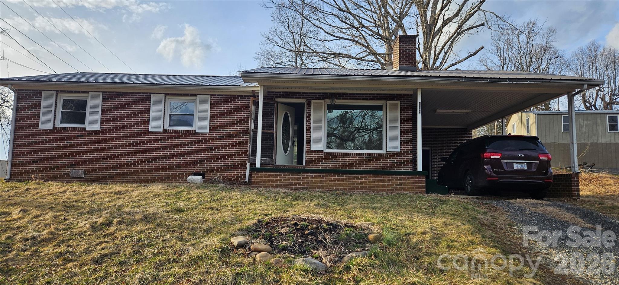 183 Maple Road Property Photo 1