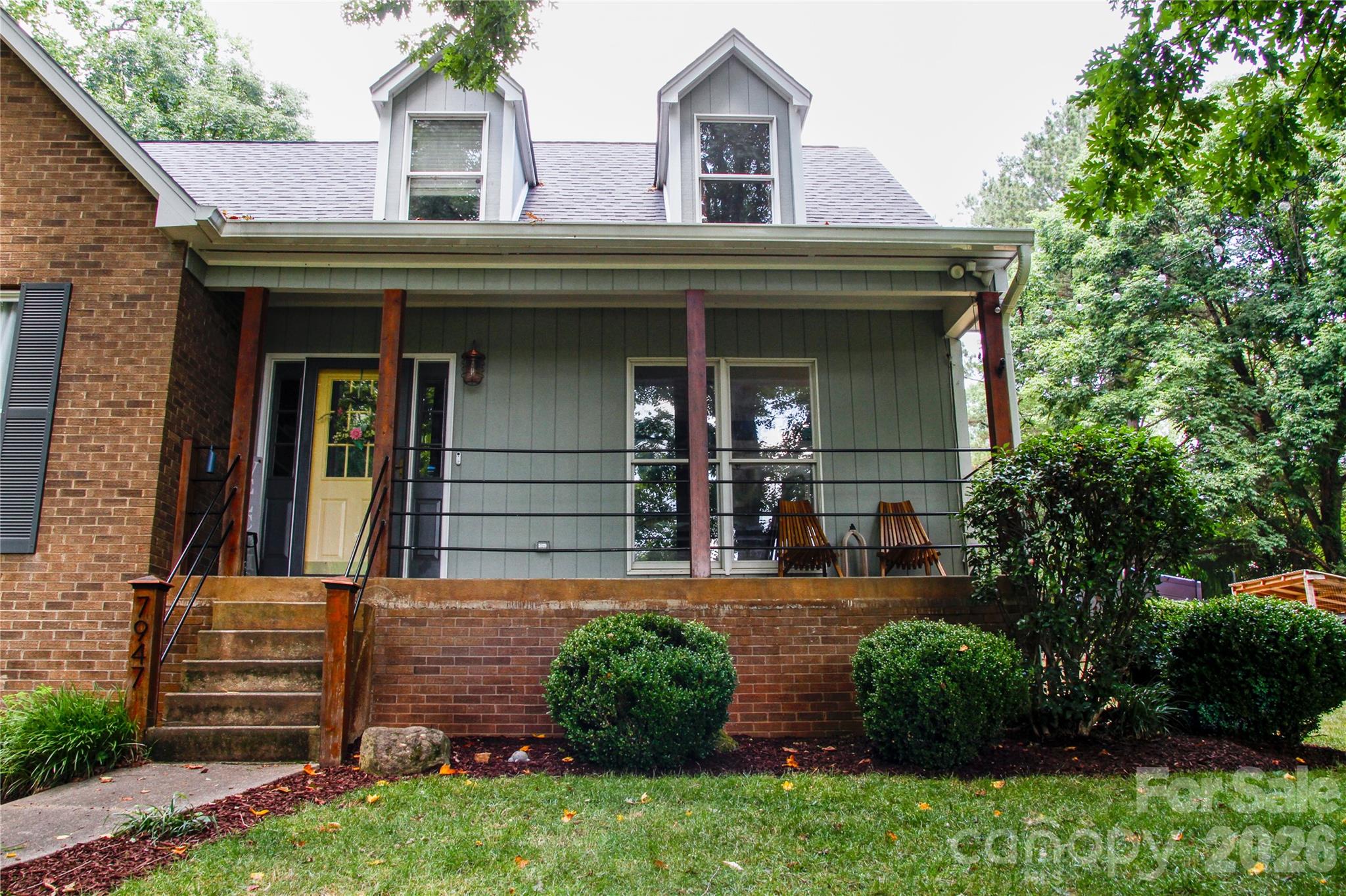 7947 Lakeview Drive Property Photo 2