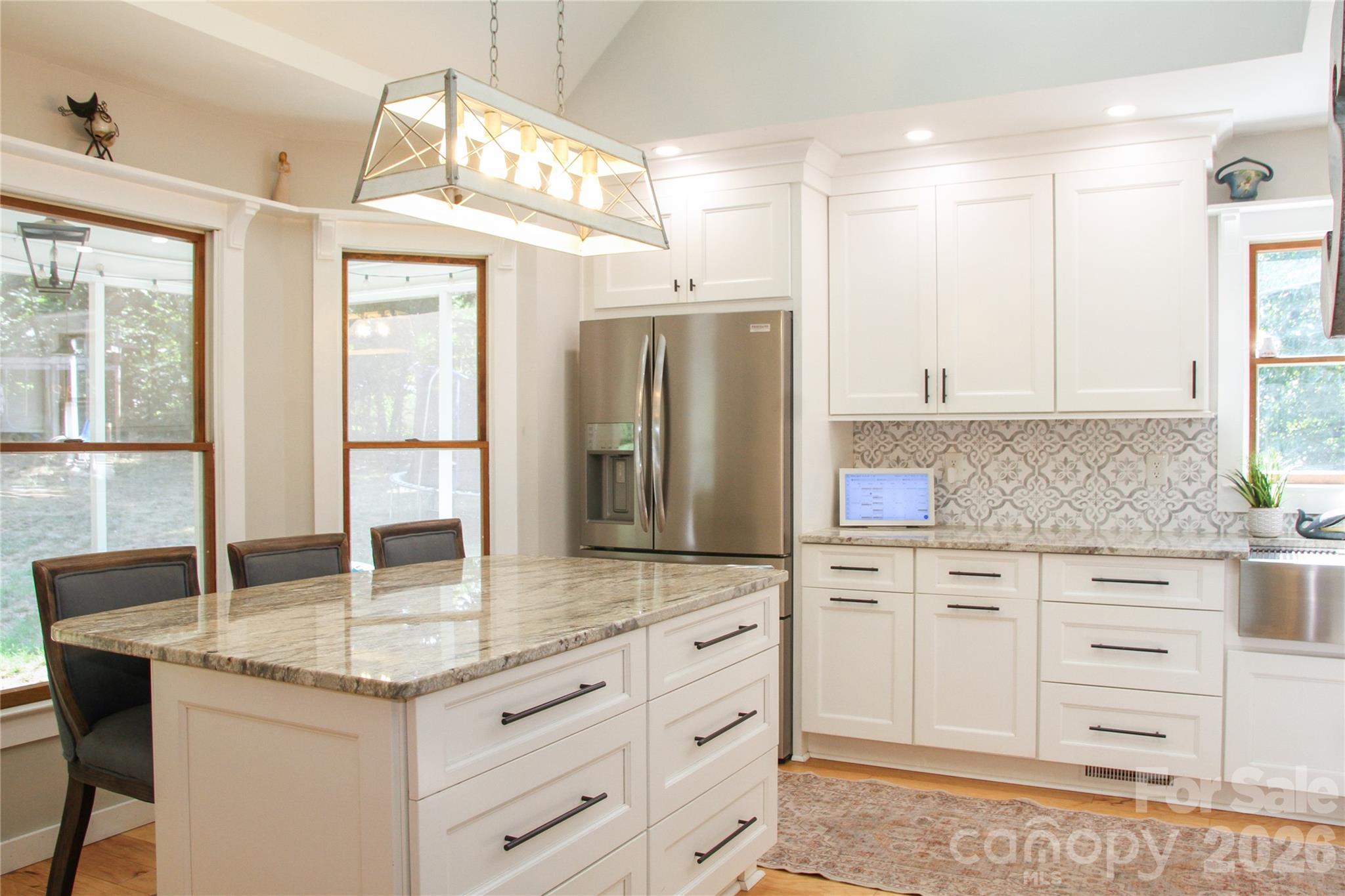 7947 Lakeview Drive Property Photo 7