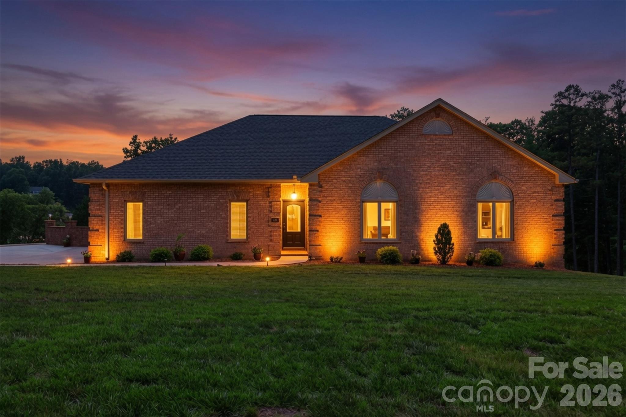495 Windsor Drive Property Photo 3