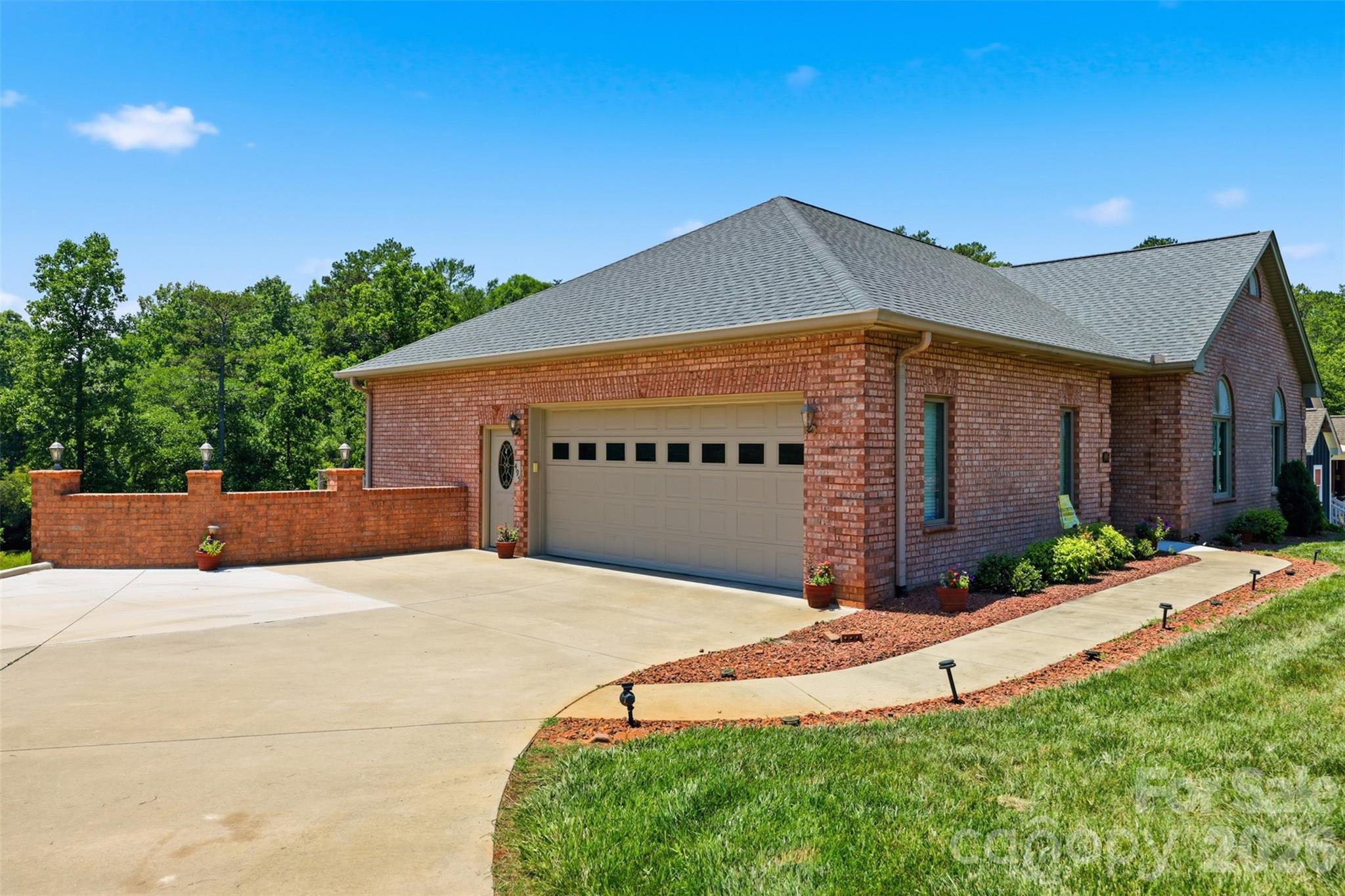 495 Windsor Drive Property Photo 13