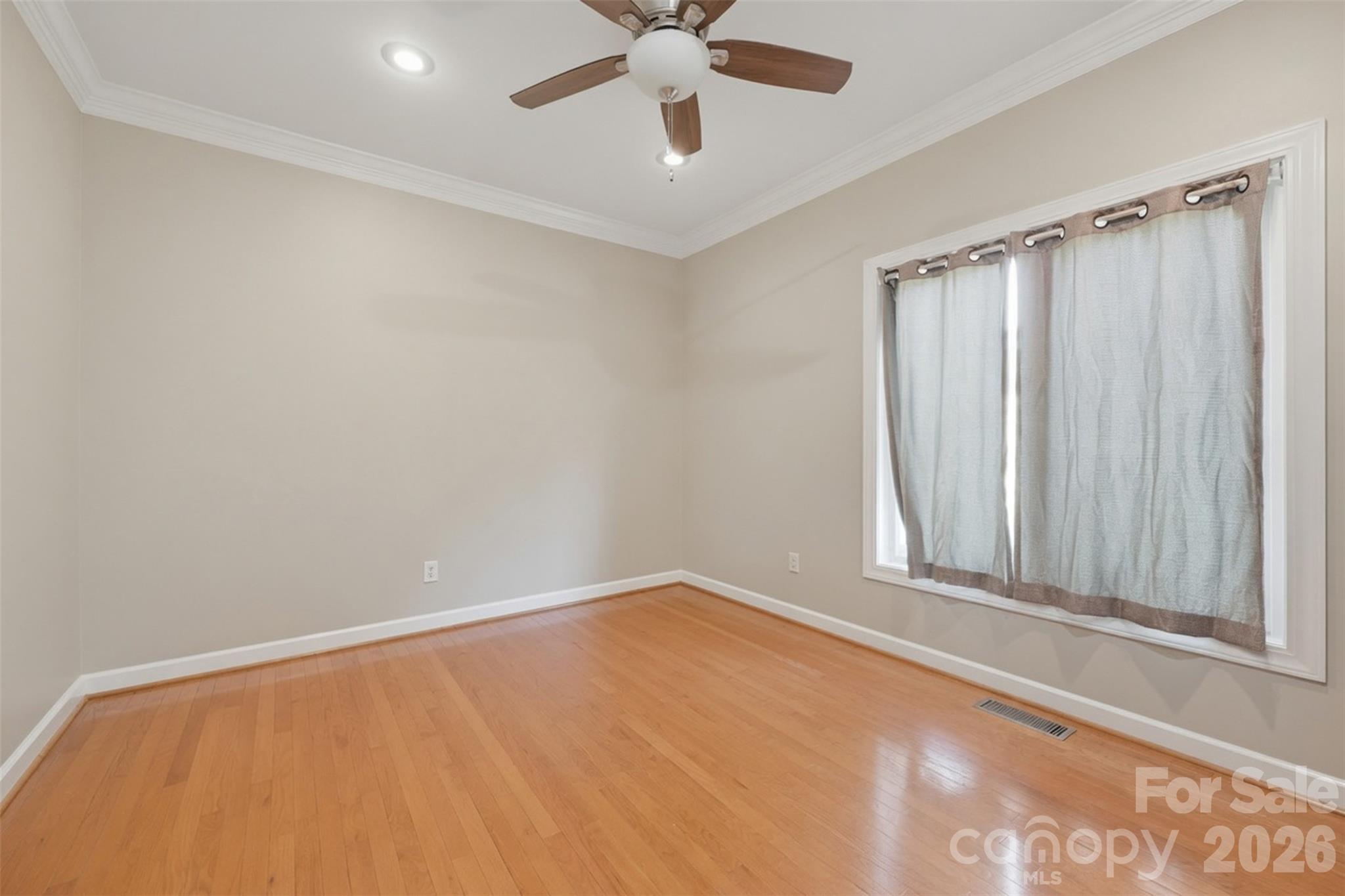 495 Windsor Drive Property Photo 35