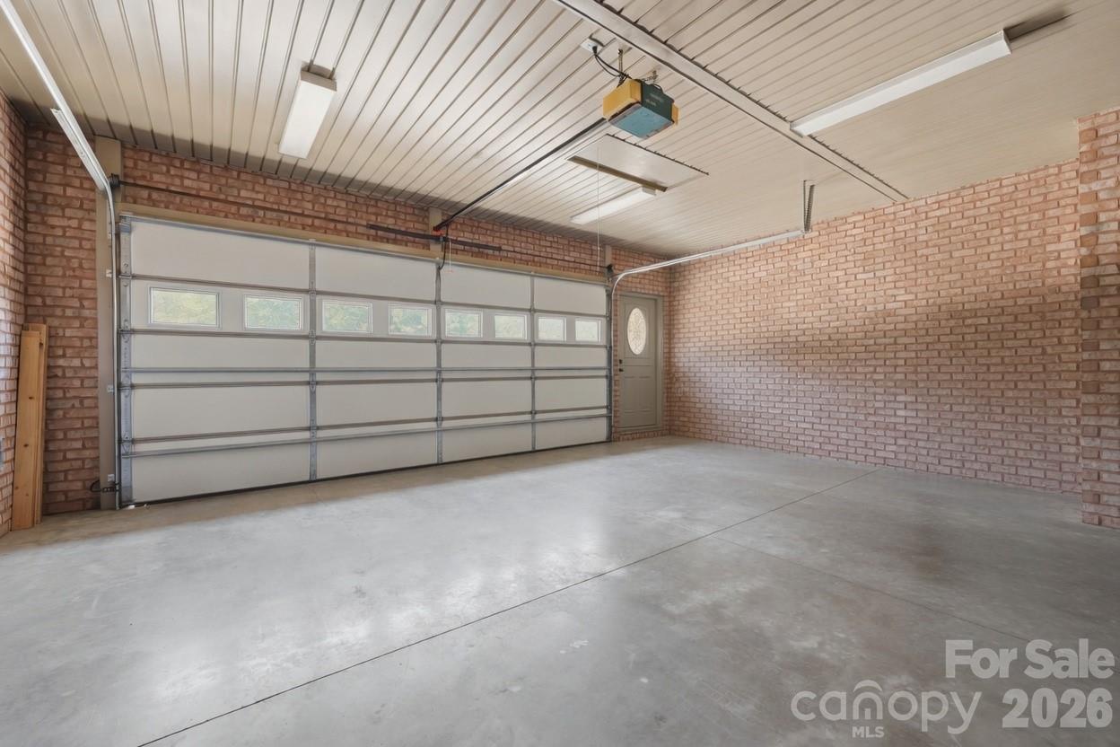 495 Windsor Drive Property Photo 37