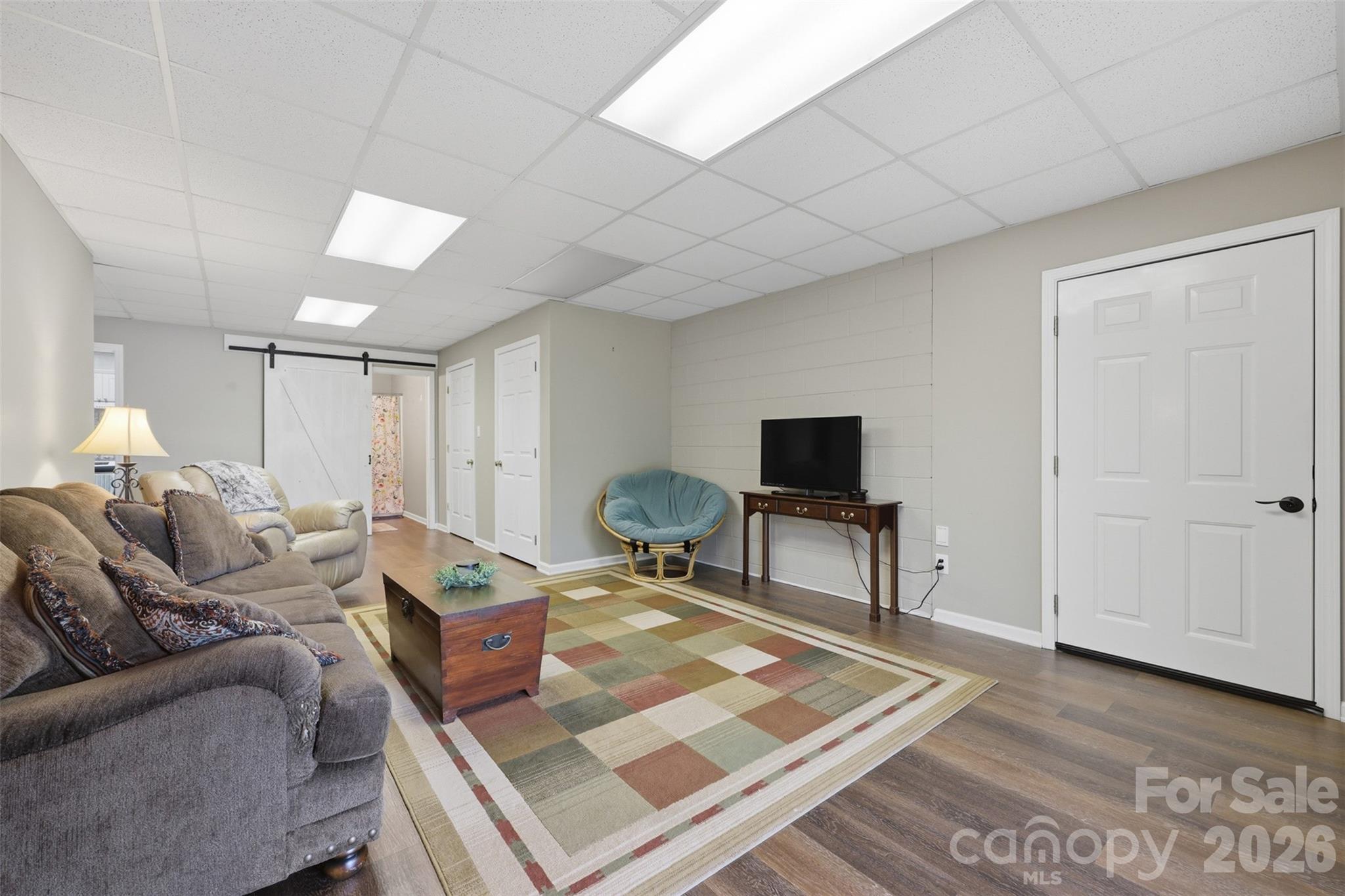 495 Windsor Drive Property Photo 39