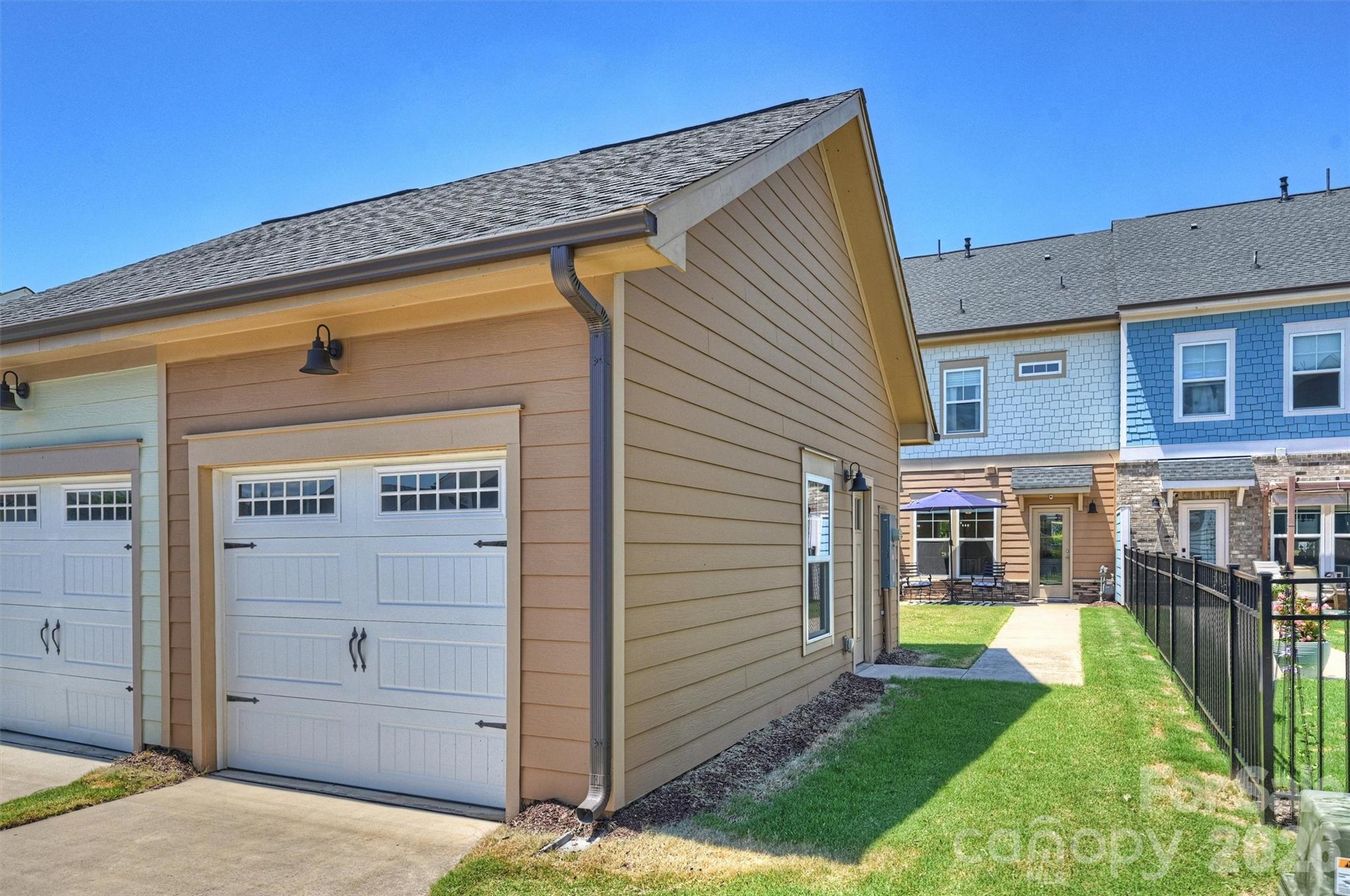 1064 Riverwalk Parkway Property Photo 32