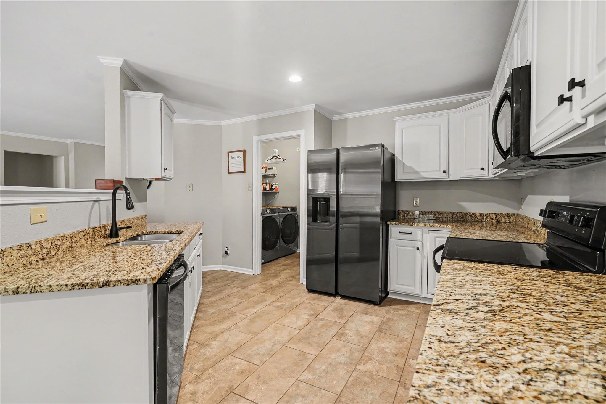1729 Red Bird Circle Property Photo 7