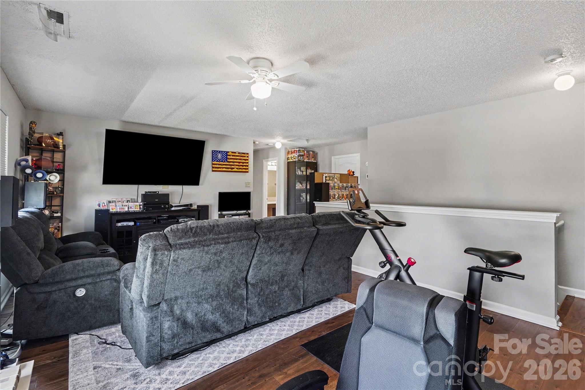 1729 Red Bird Circle Property Photo 14