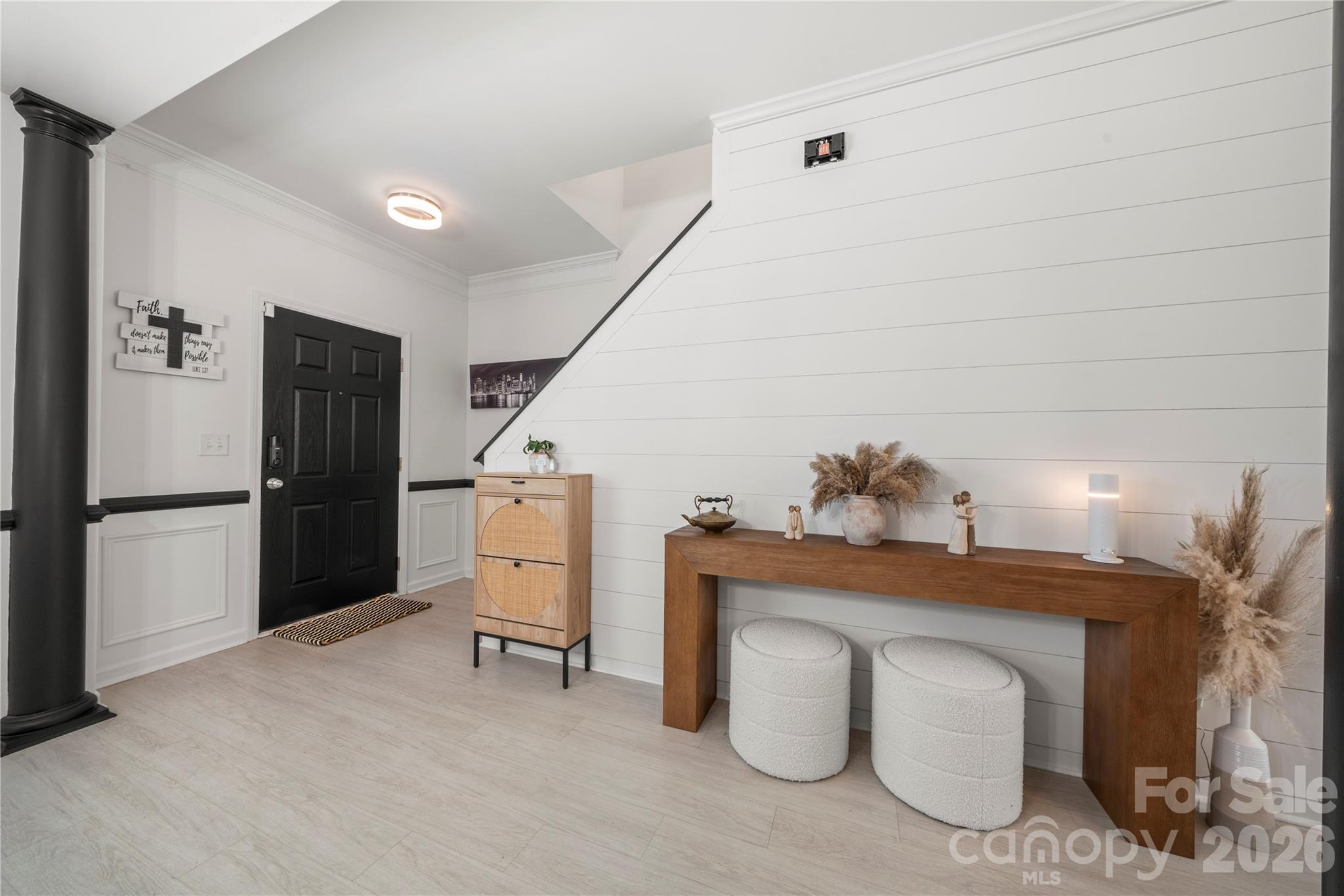 724 Balboa Court Property Photo 6