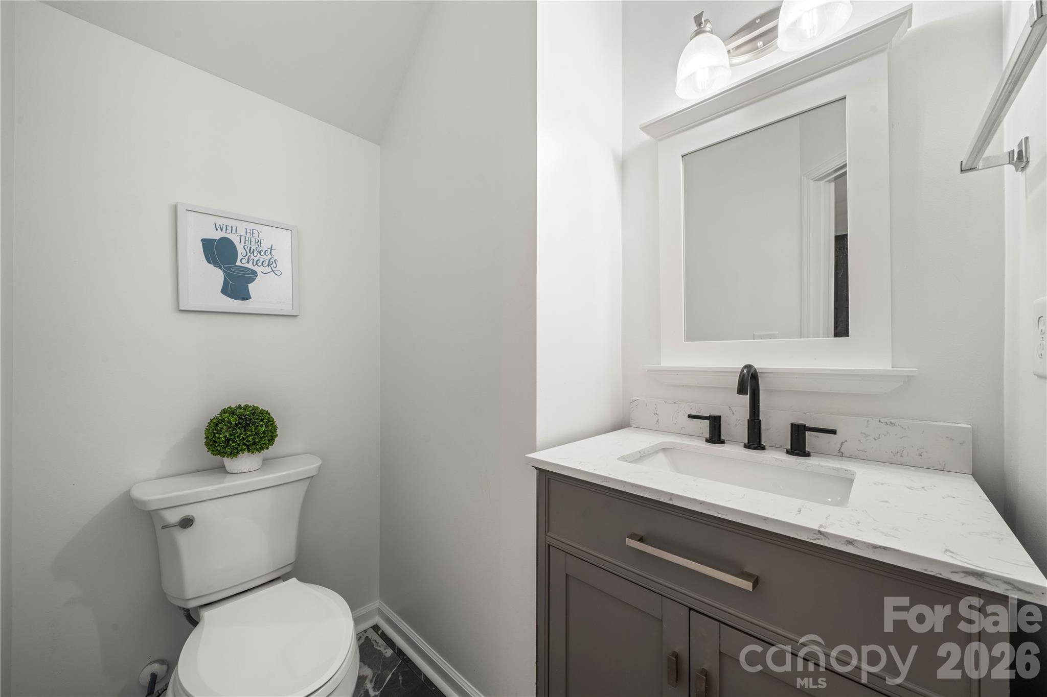 724 Balboa Court Property Photo 24