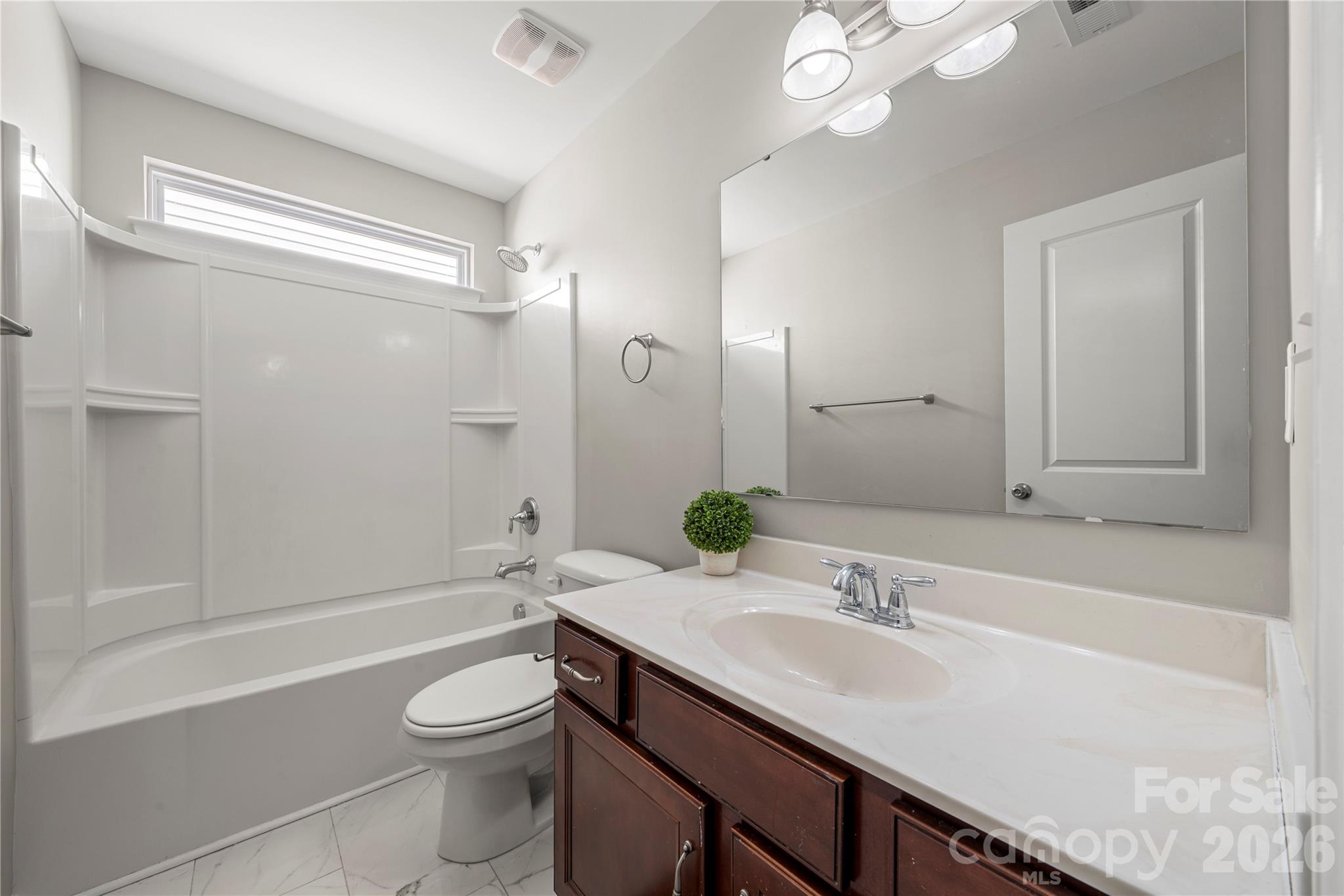 724 Balboa Court Property Photo 33