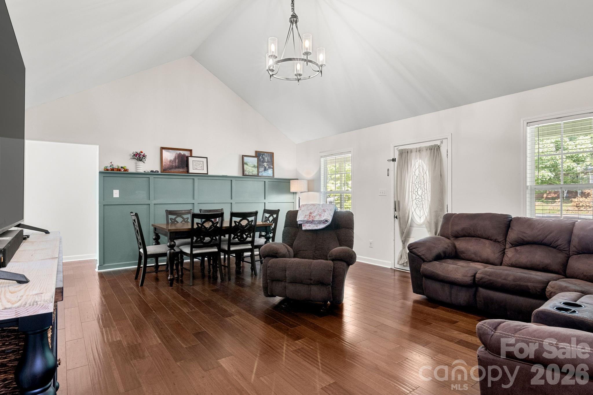 510 Roberts Avenue Property Photo 4