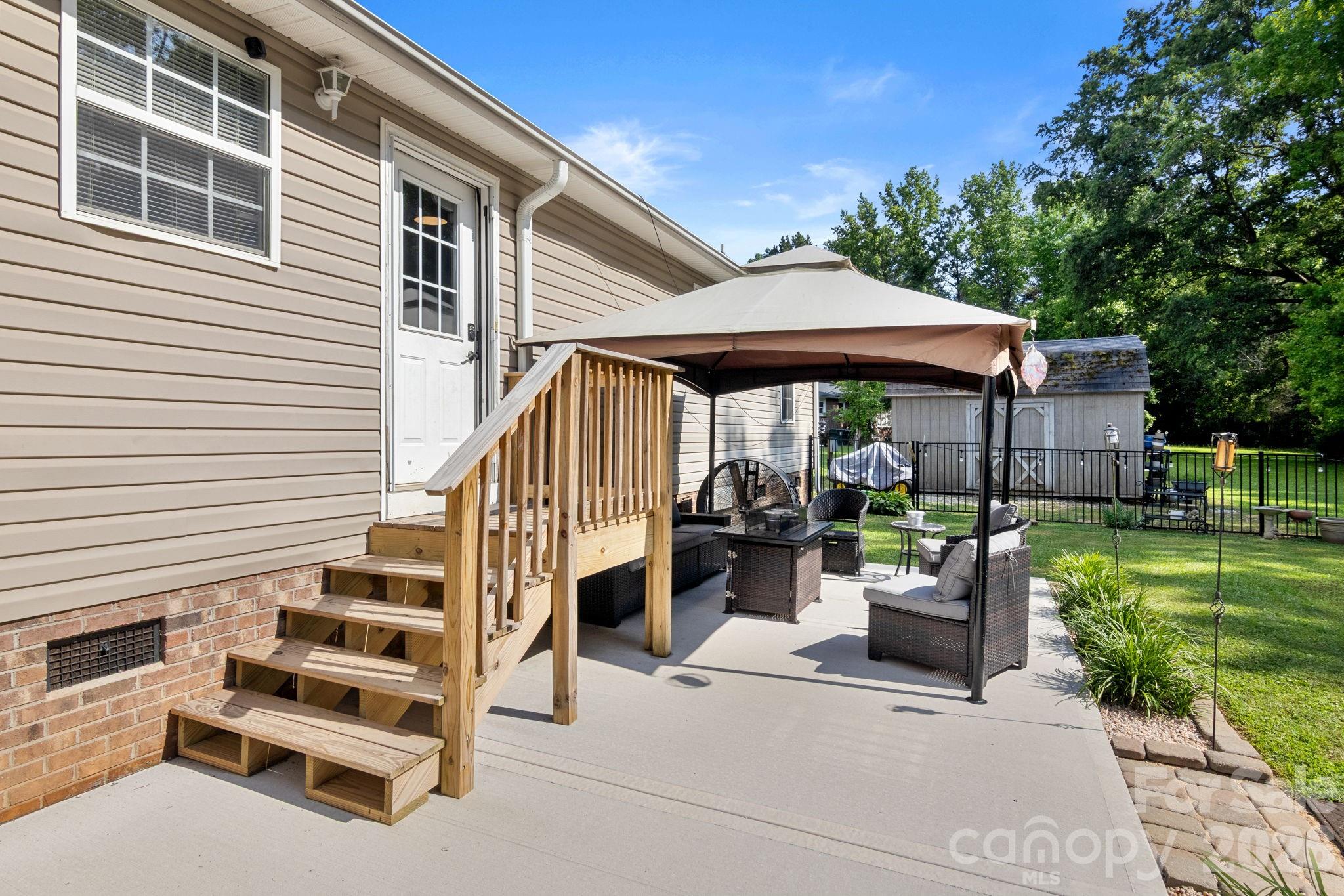 510 Roberts Avenue Property Photo 22