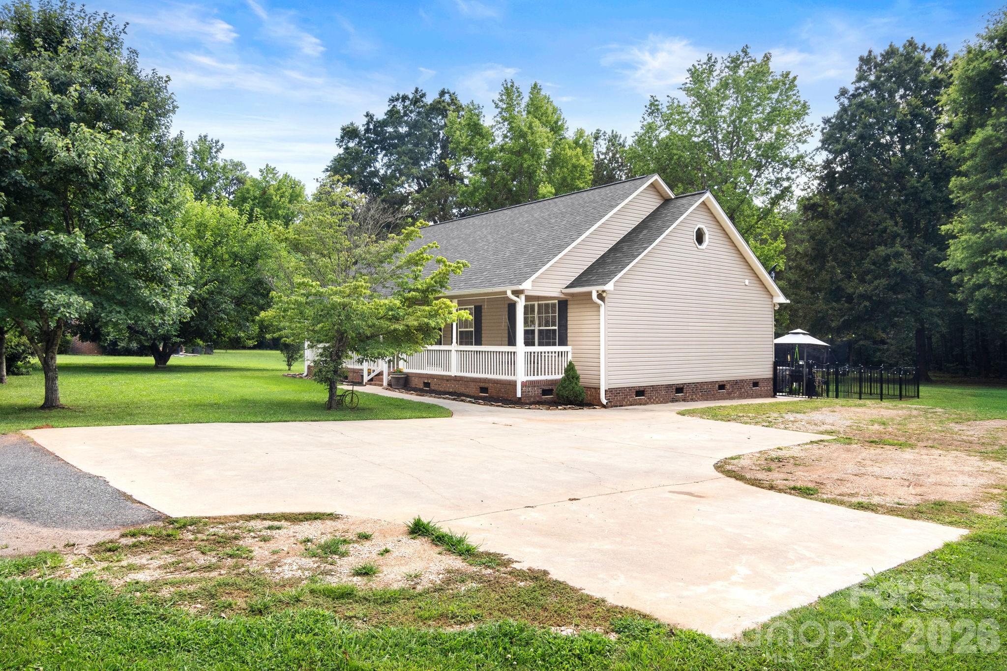 510 Roberts Avenue Property Photo 27