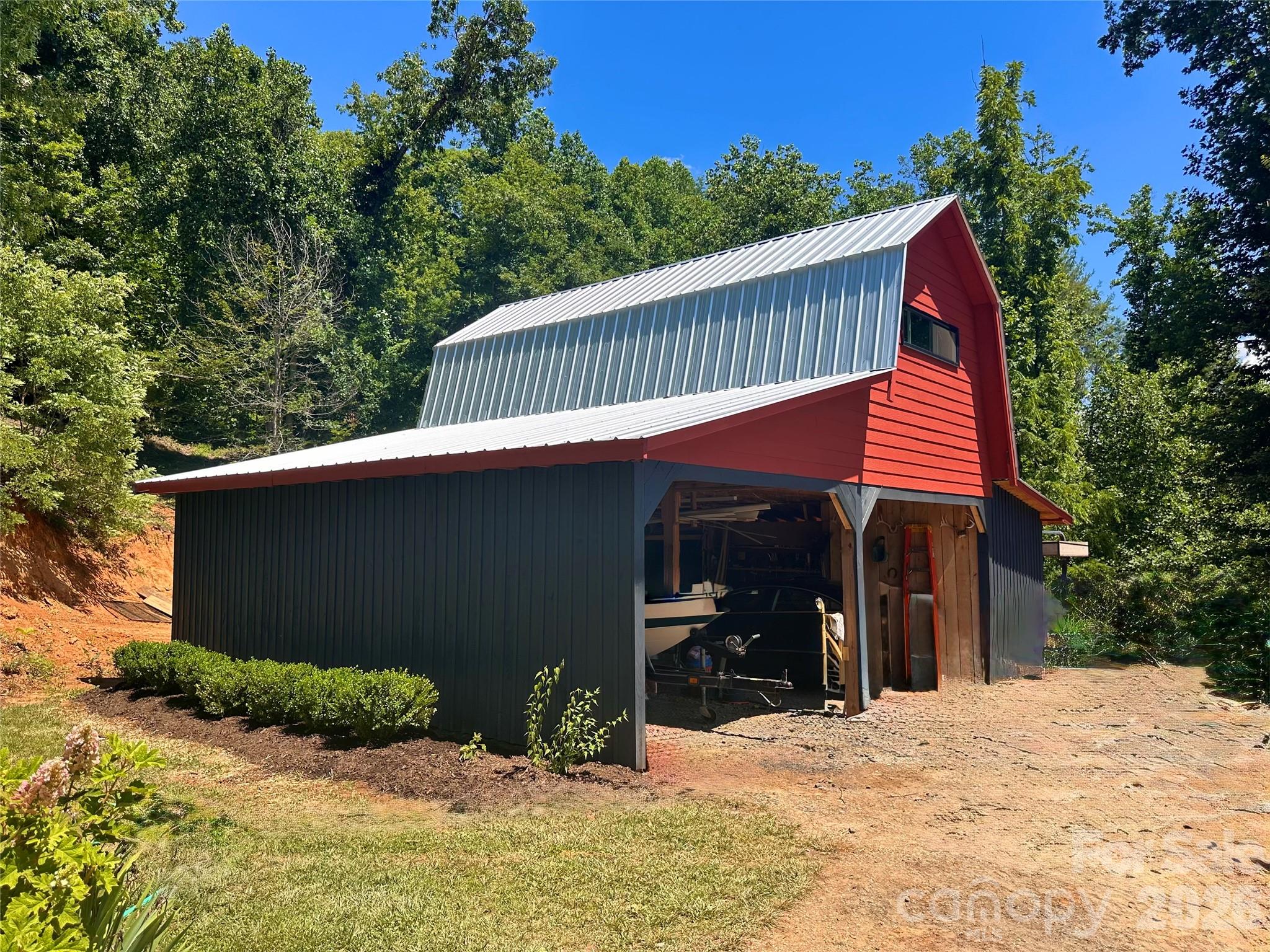 2825 Harrell Hill Road Property Photo 2