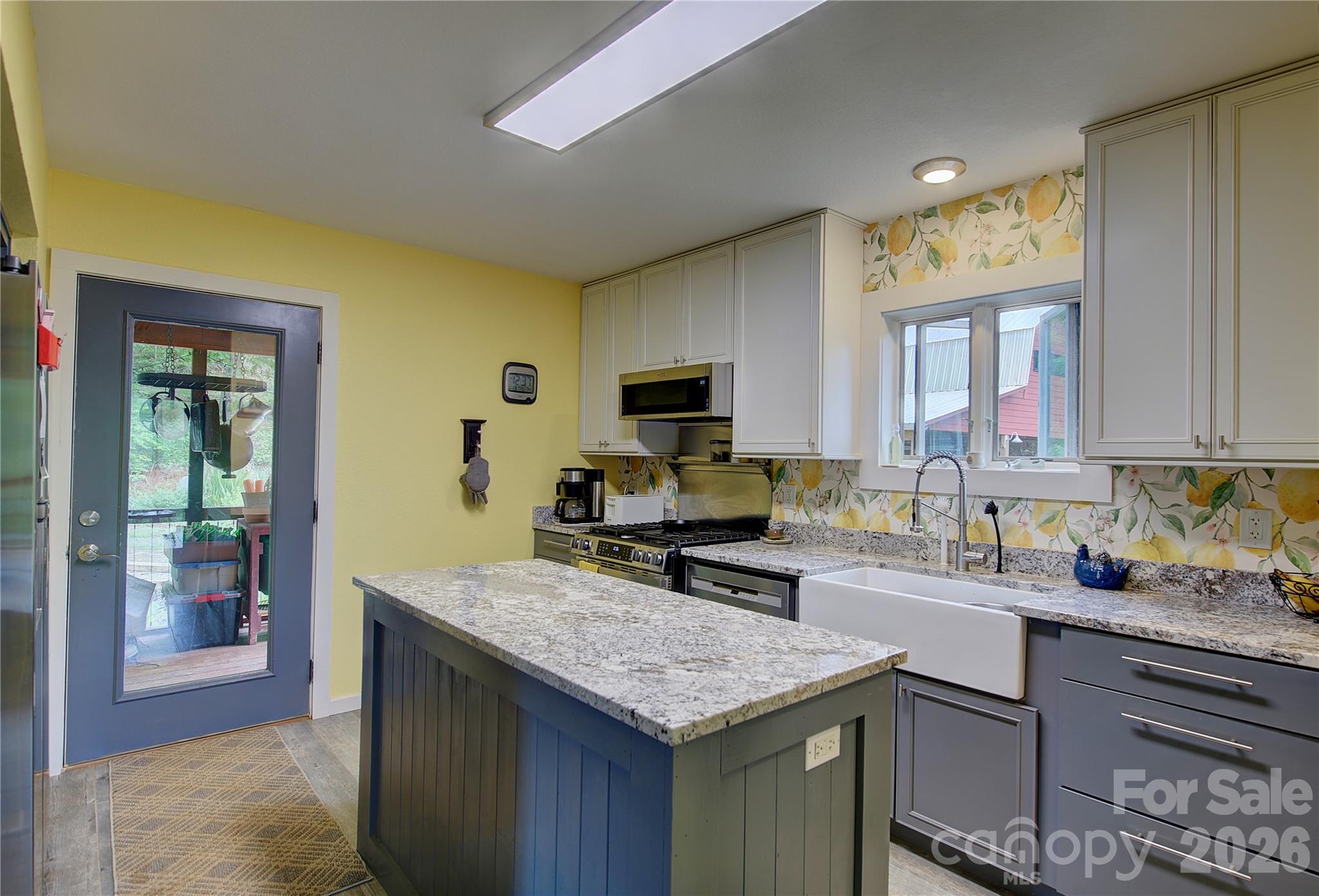 2825 Harrell Hill Road Property Photo 3